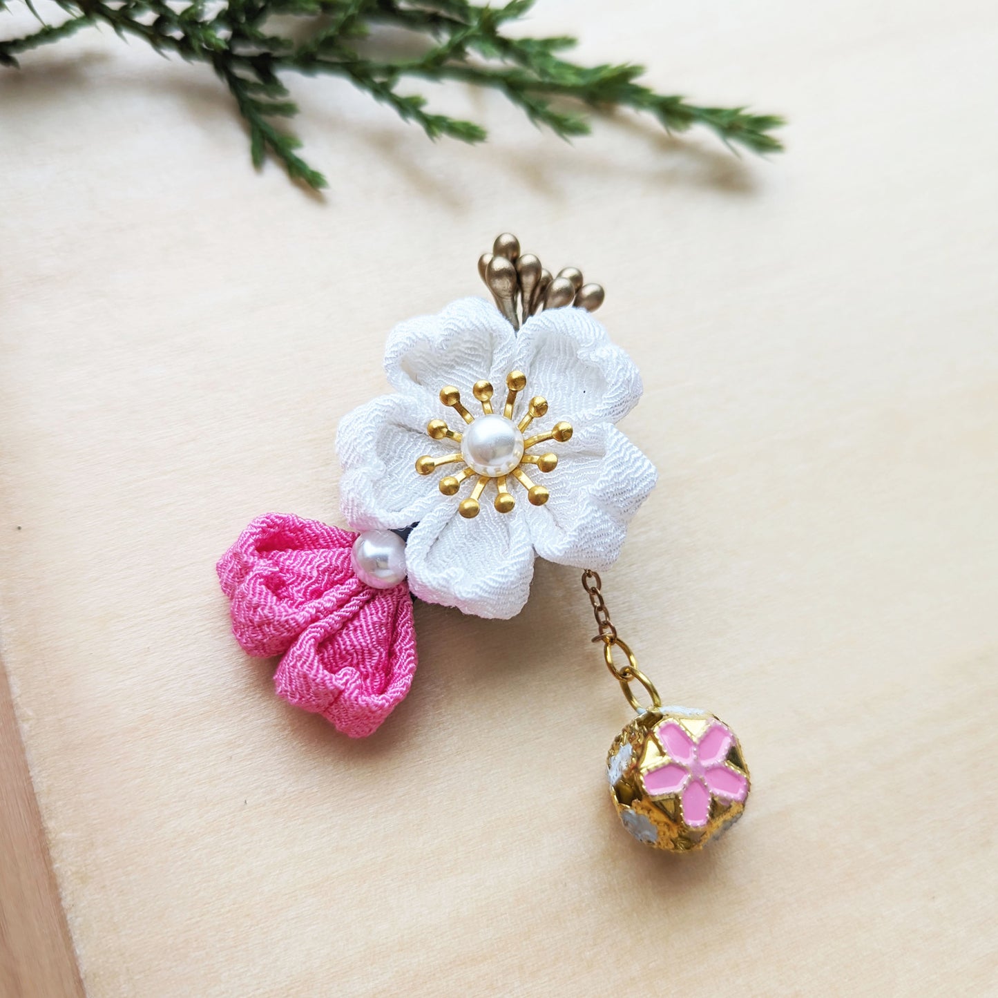 Japanese Sakura Petals Hair Clip - White