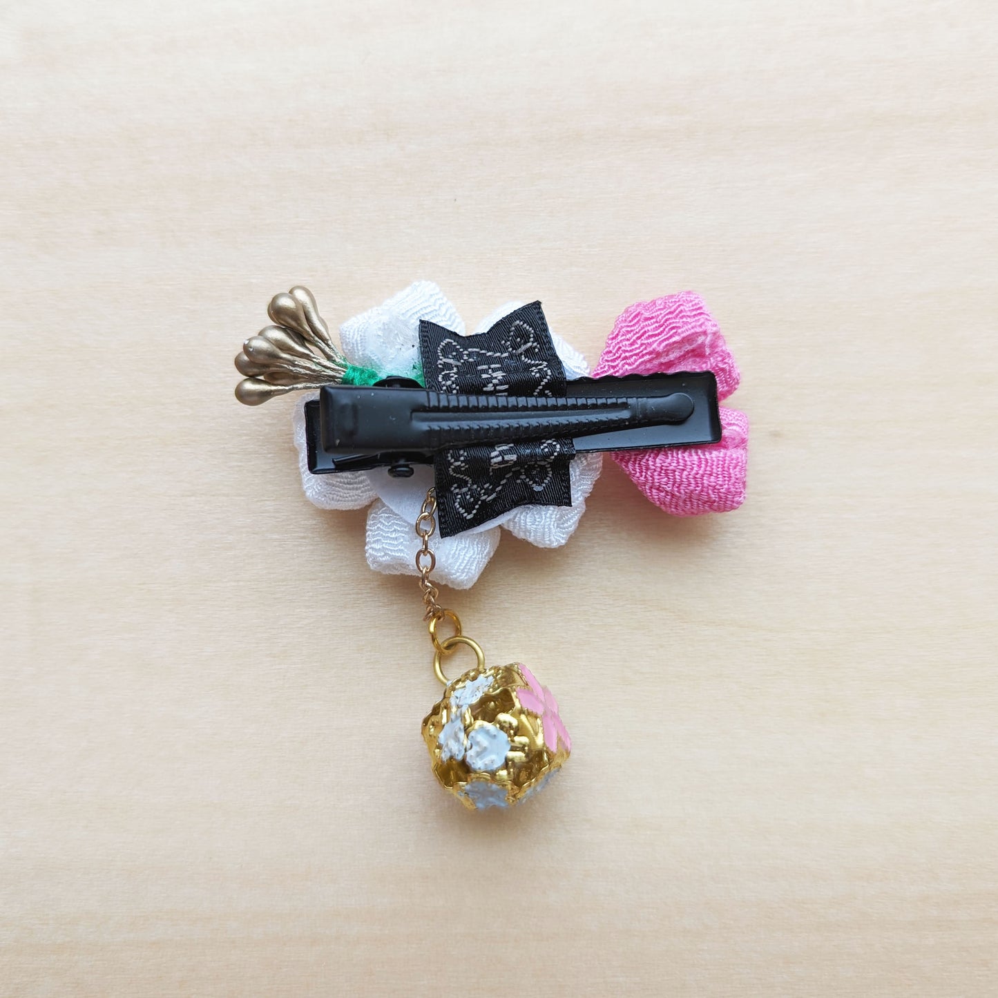 Japanese Sakura Petals Hair Clip - White