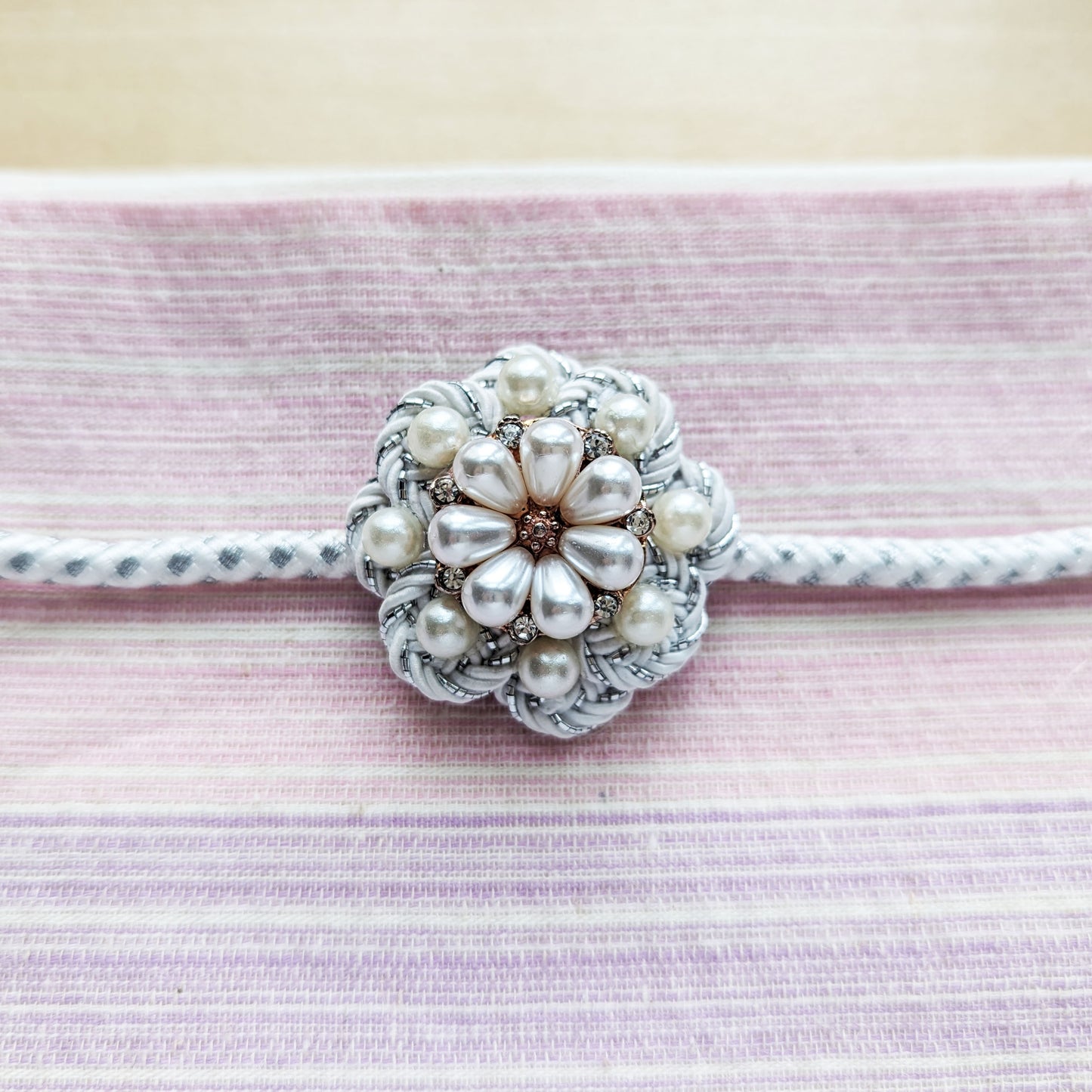 Japanese Kazari Himo - White Pearl Flower