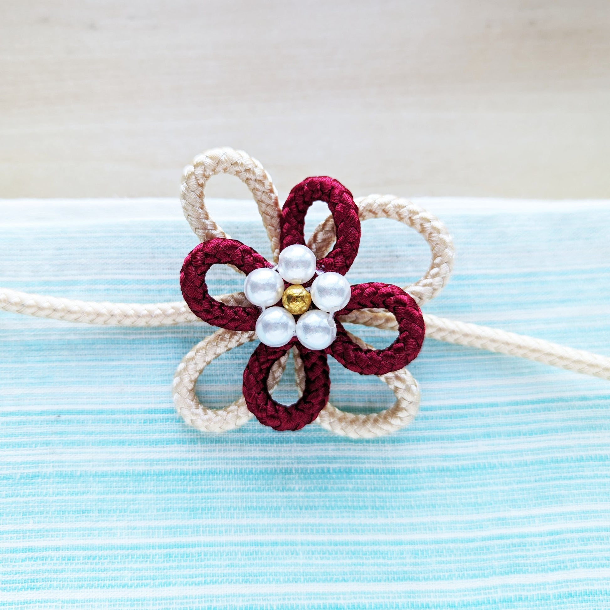 Japanese Kazari Himo - Maroon/Beige Flower Knot