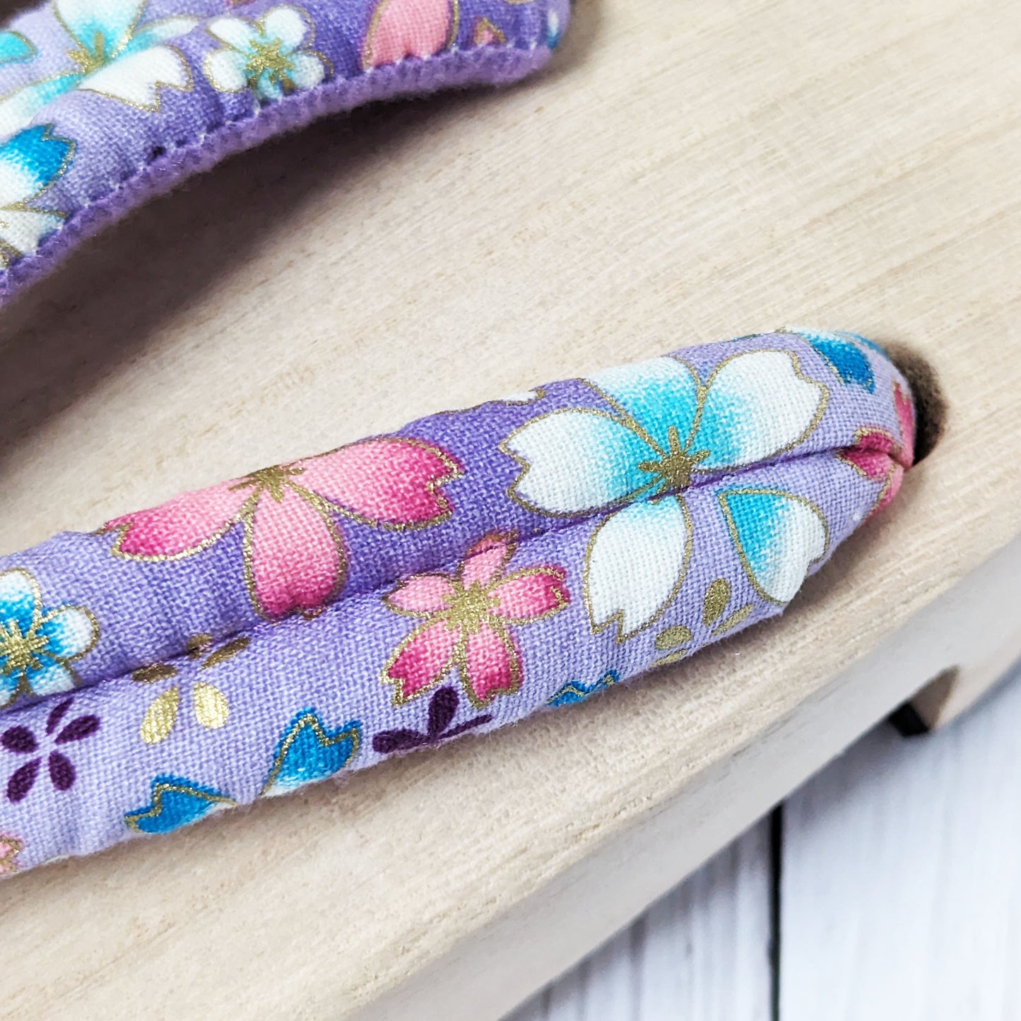 Japanese Women's Geta Sandals - Purple Cherry Blossoms