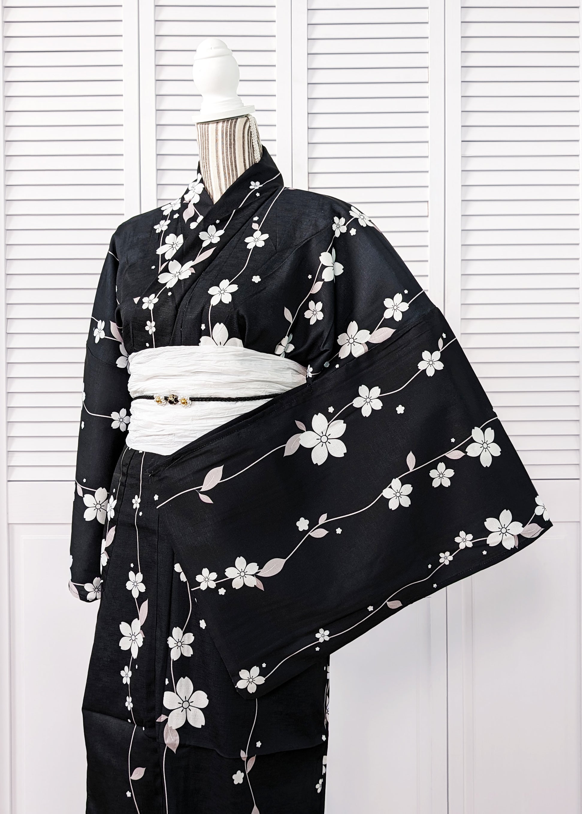 Japanese Yukata Kimono Plus Size Simple Cherry Blossoms in Black