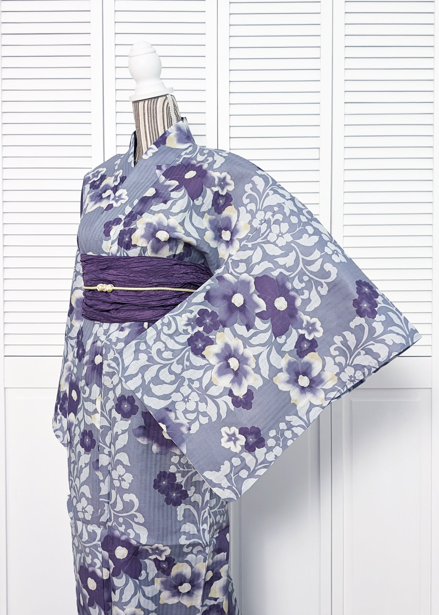 Japanese Traditional Women's Yukata Kimono - Purple Flowers in Grey Japanese Traditional Women's Yukata Kimono - Purple Flowers in Grey