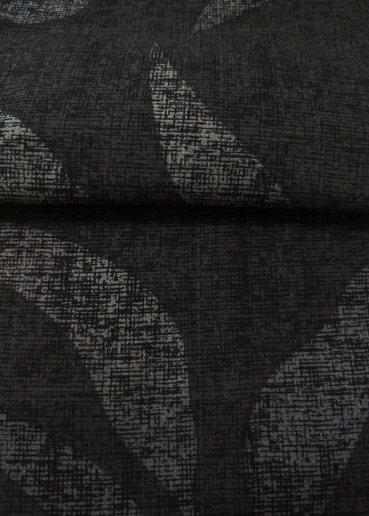 Japanese Traditional Men's Yukata Kimono Large - Branches in Charcoal