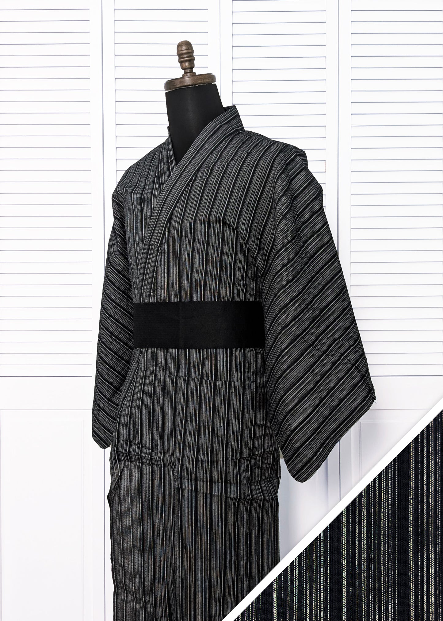 Traditional Japanese Men's Yukata Kimono - White Stripes in Black
