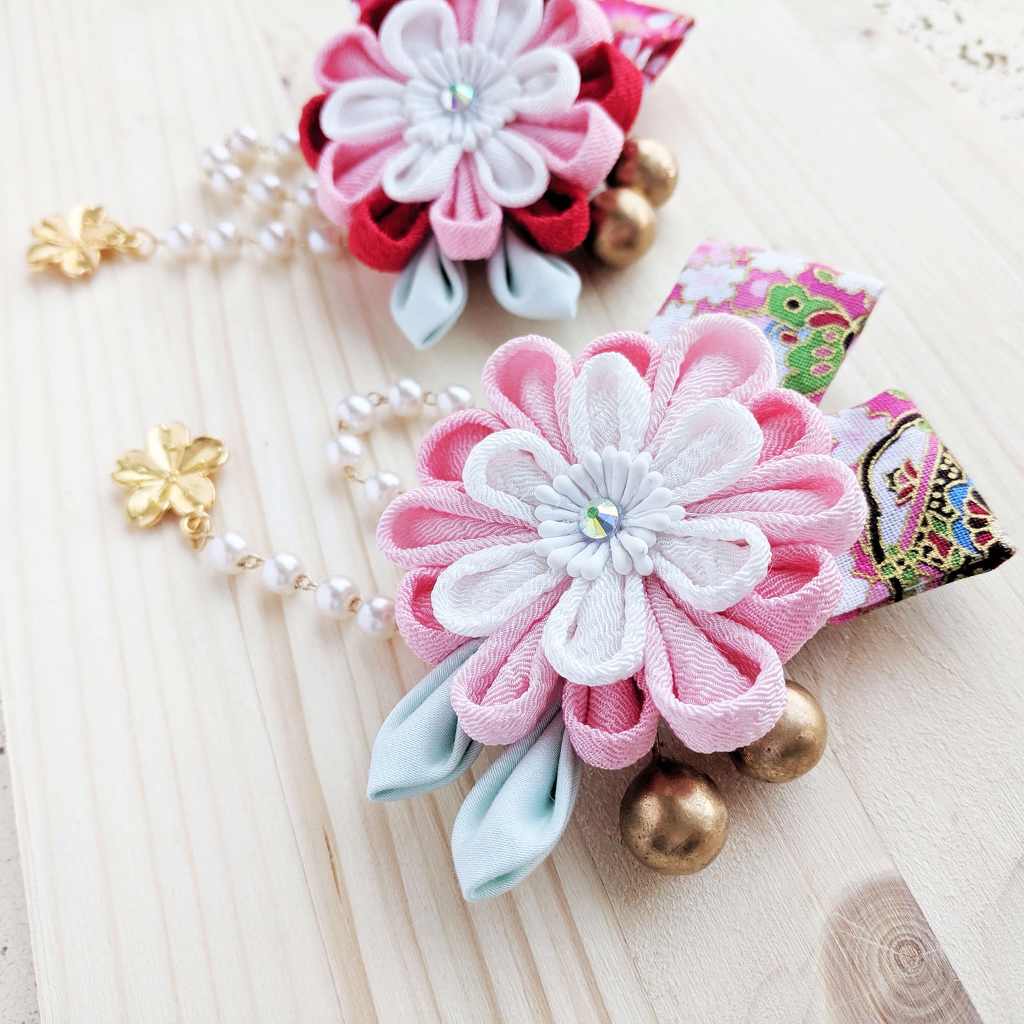 Chrysanthemum Hair Clip with Ribbons