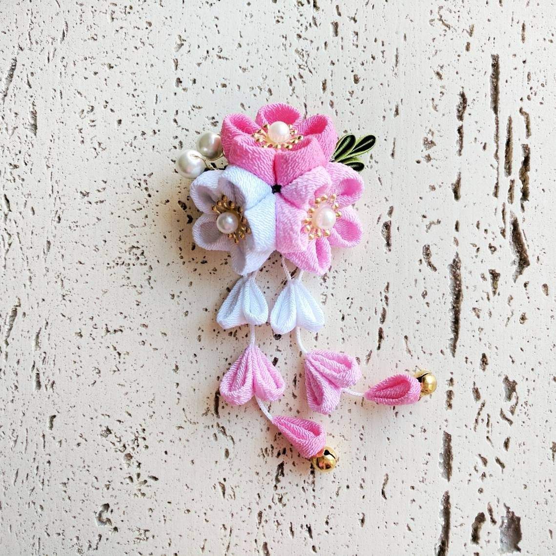 Kanzashi Plum Blossoms Dangle Hair Clip for Japanese Kimono - Pink