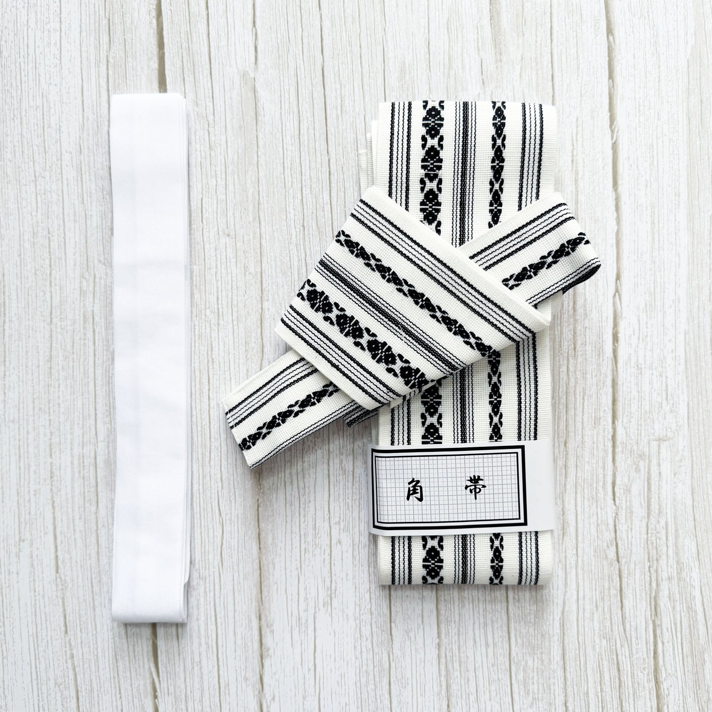 Traditional Japanese Men's Velcro Kaku Obi Belt – Patterned White