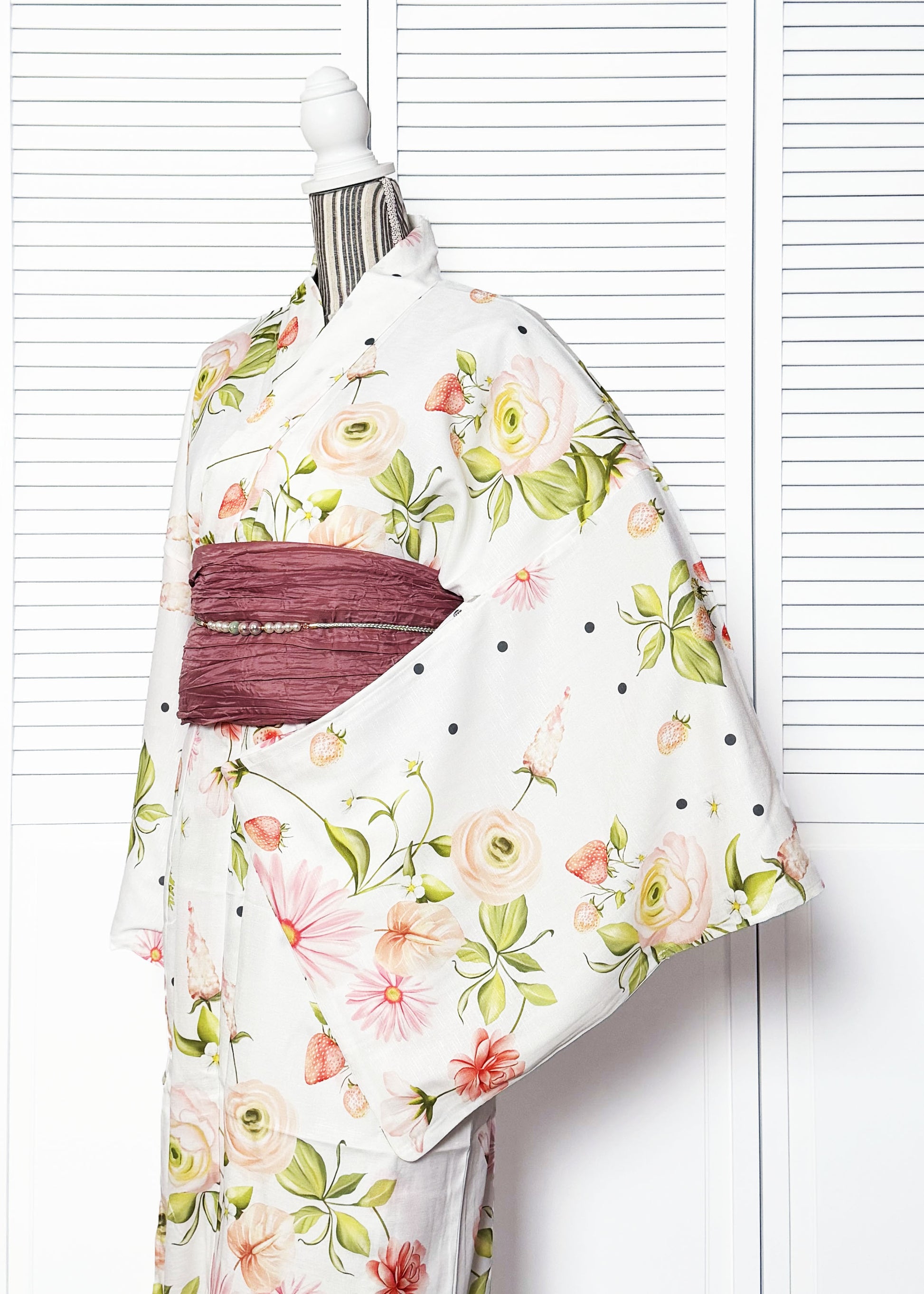 Japanese Traditional Women's Yukata Plus Size - Strawberries in White