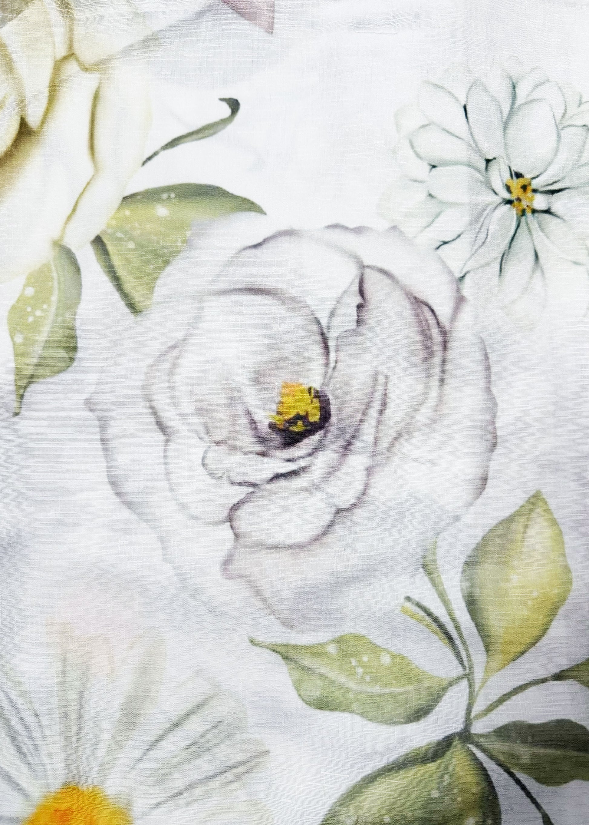 Traditional Japanese Women's Yukata Kimono Plus Size - Roses in White