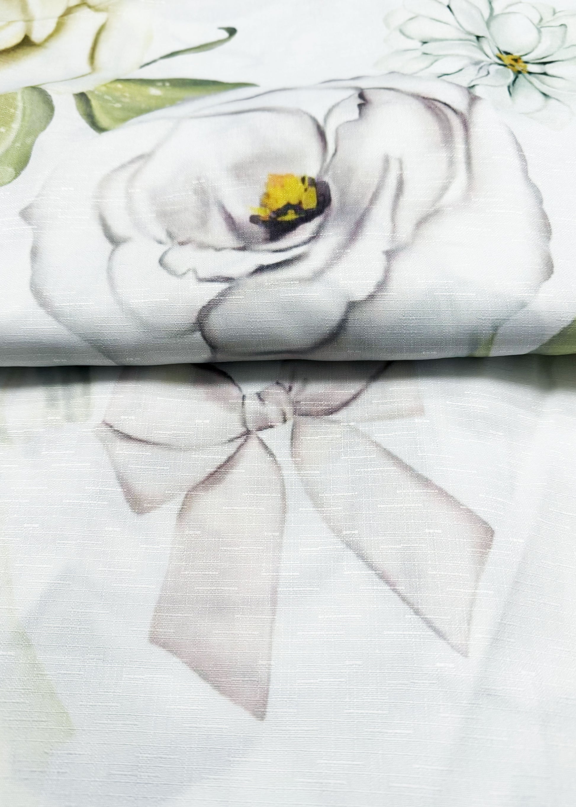 Traditional Japanese Women's Yukata Kimono Plus Size - Roses in White