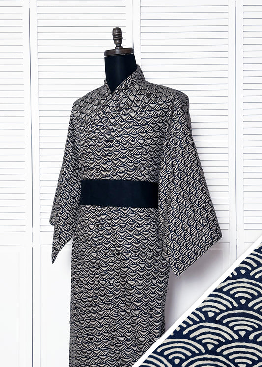 Traditional Japanese Men's Lage Yukata Kimono – Seigaiha in Indigo