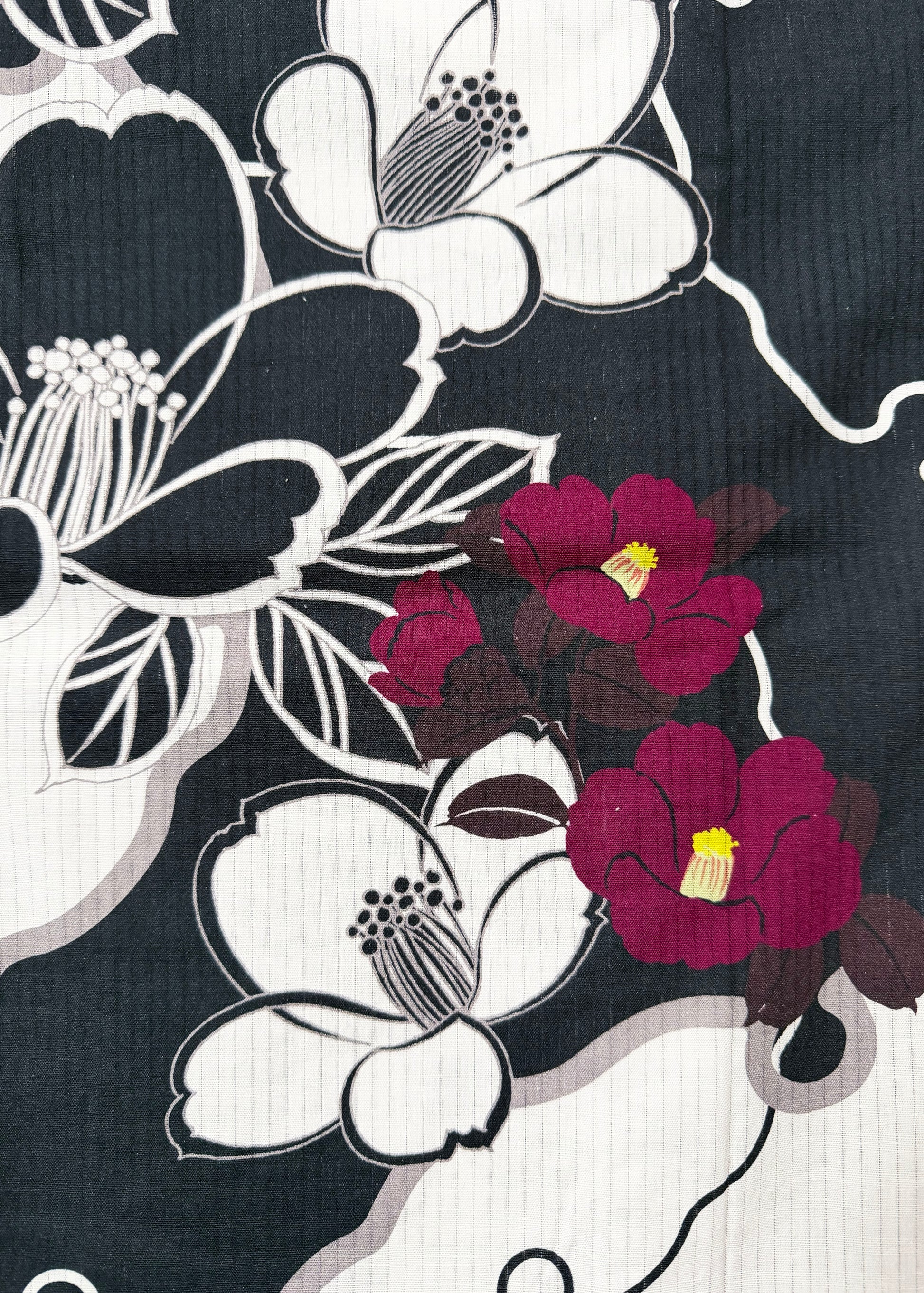 Japanese Traditional Women's Yukata Kimono - Camellias in Black/White