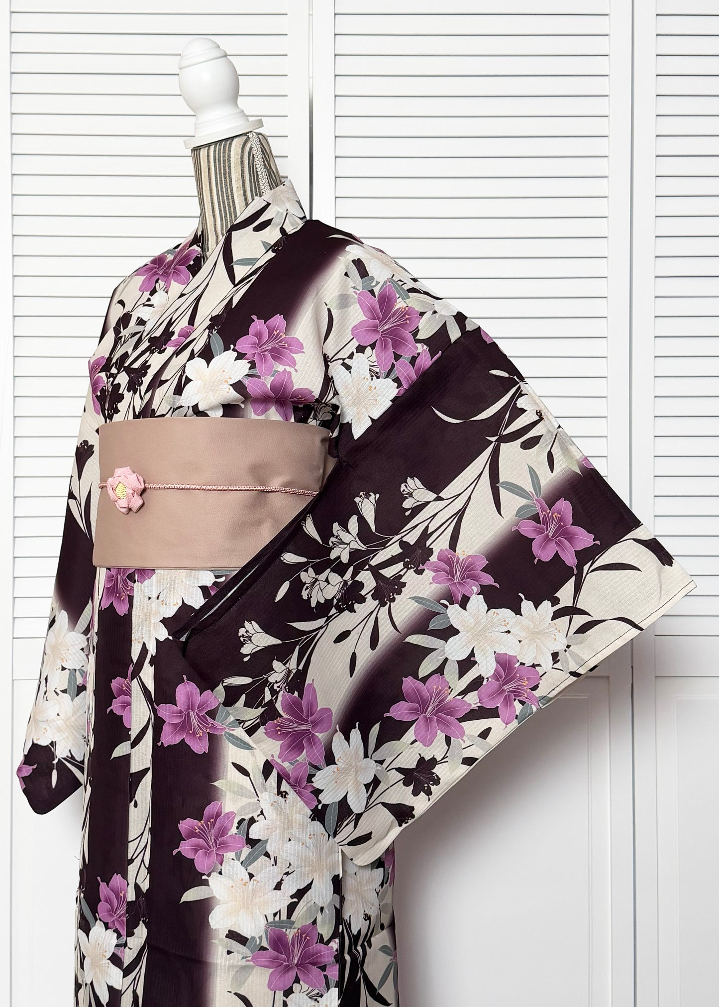 Traditional Japanese Women's Yukata Kimono - Pink Lily in Dark Maroon