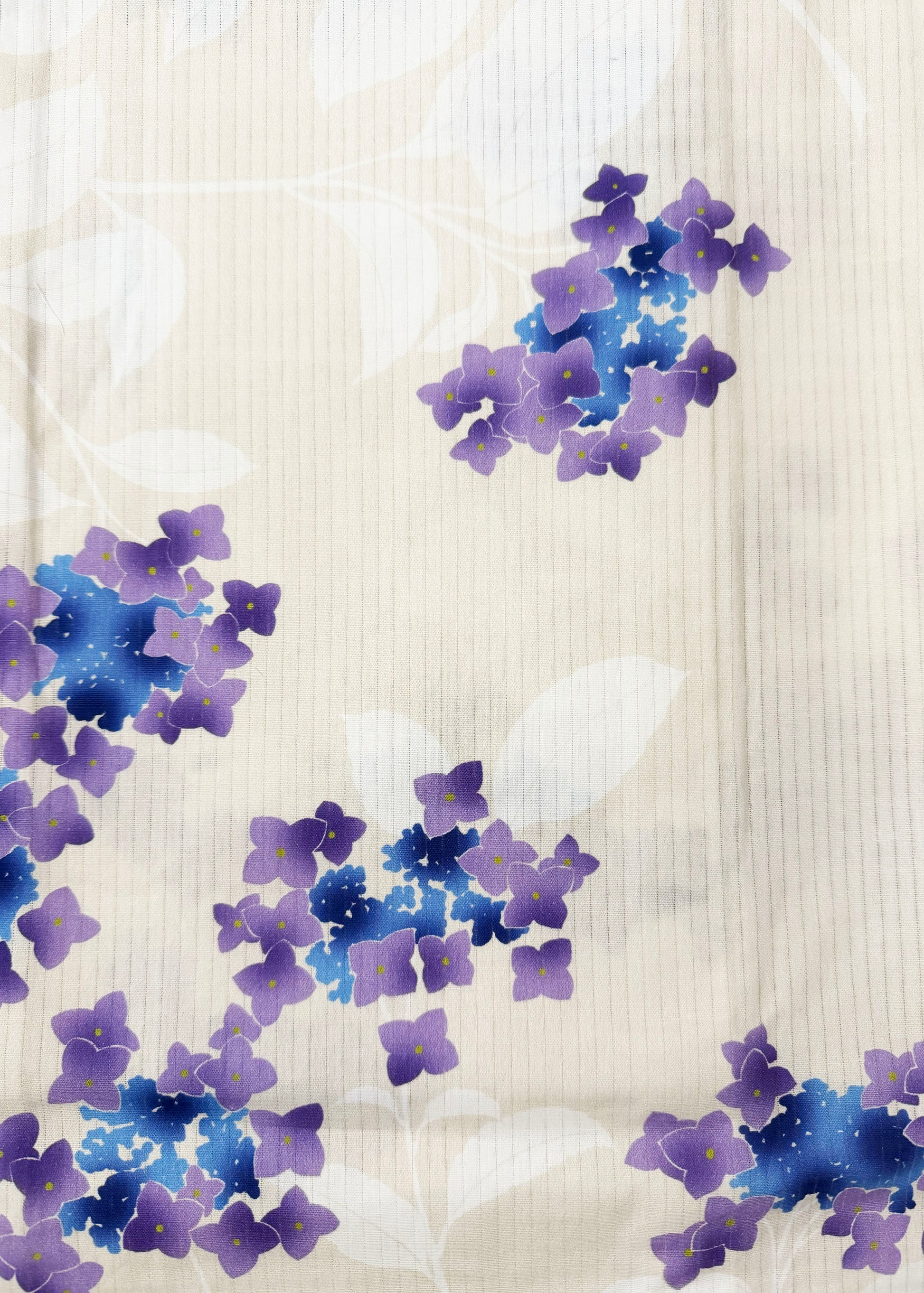 Traditional Japanese Summer Yukata Kimono - Purple Hydrangea in Cream