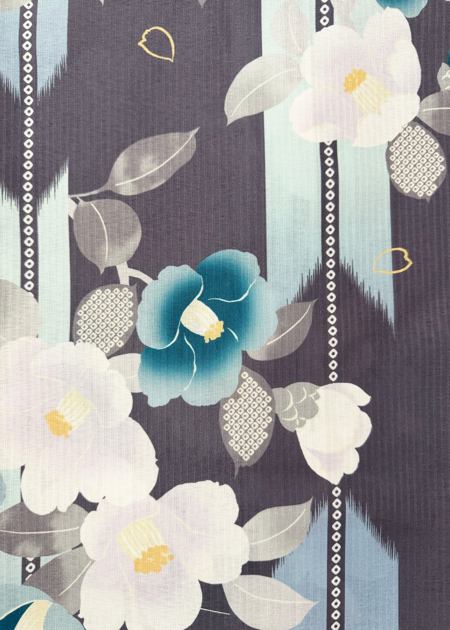 Traditional Japanese Summer Yukata Kimono - Green Camellia in Gray