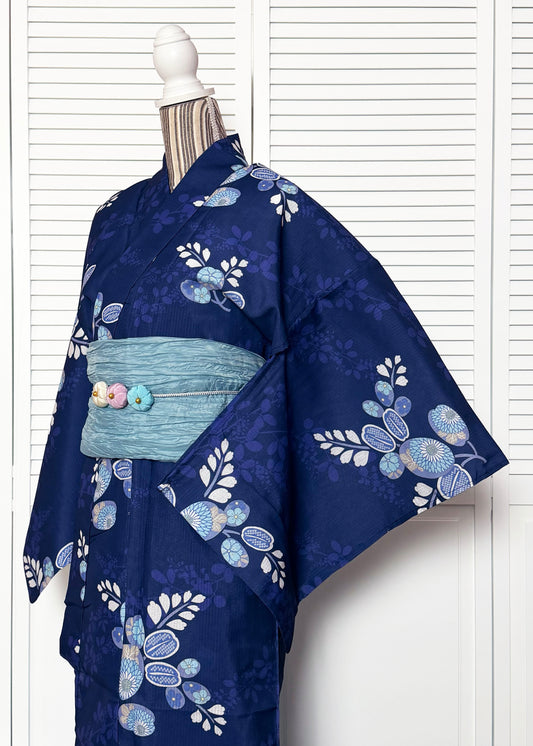 Traditional Japanese Women's Summer Yukata Kimono - Blue Hagi