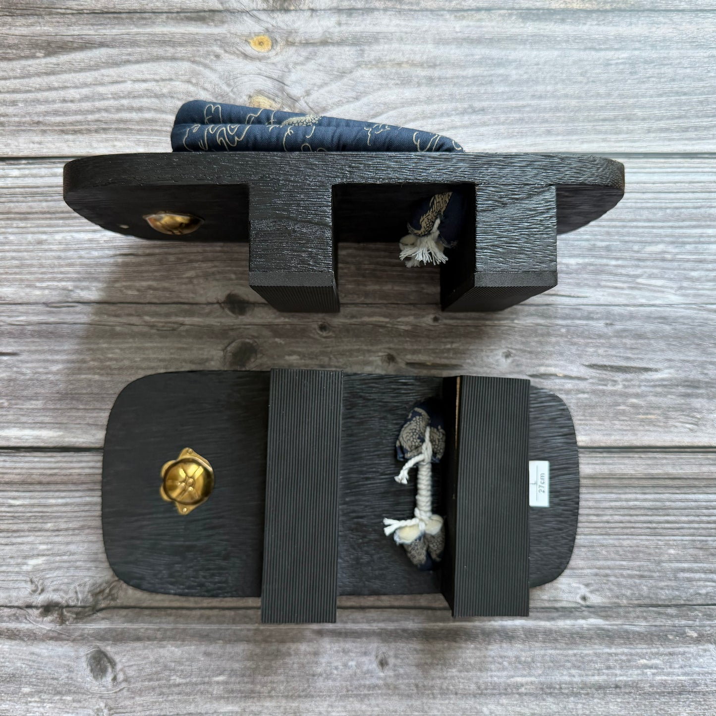 Geta Sandals - Dragons in Black (10.6 inches)