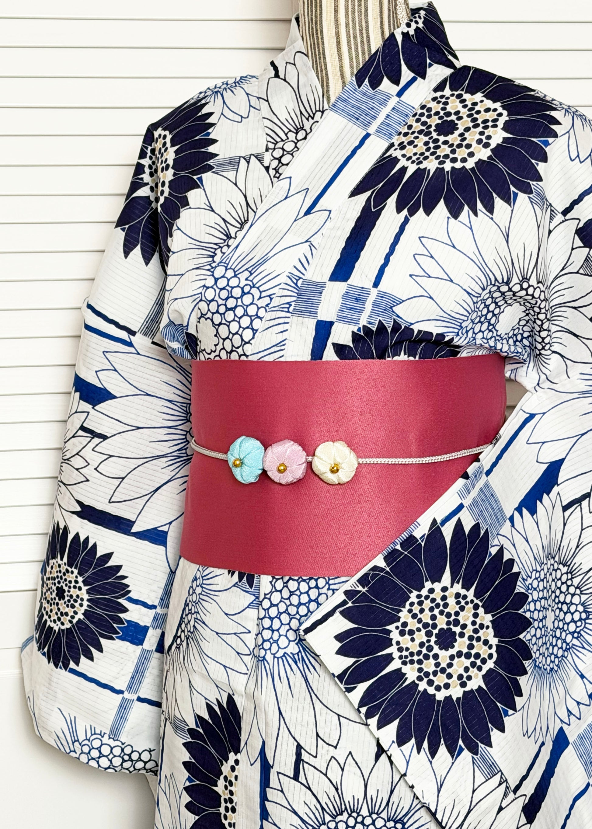 Japanese Traditional Yukata Kimono Plus - Blue Sunflowers in White