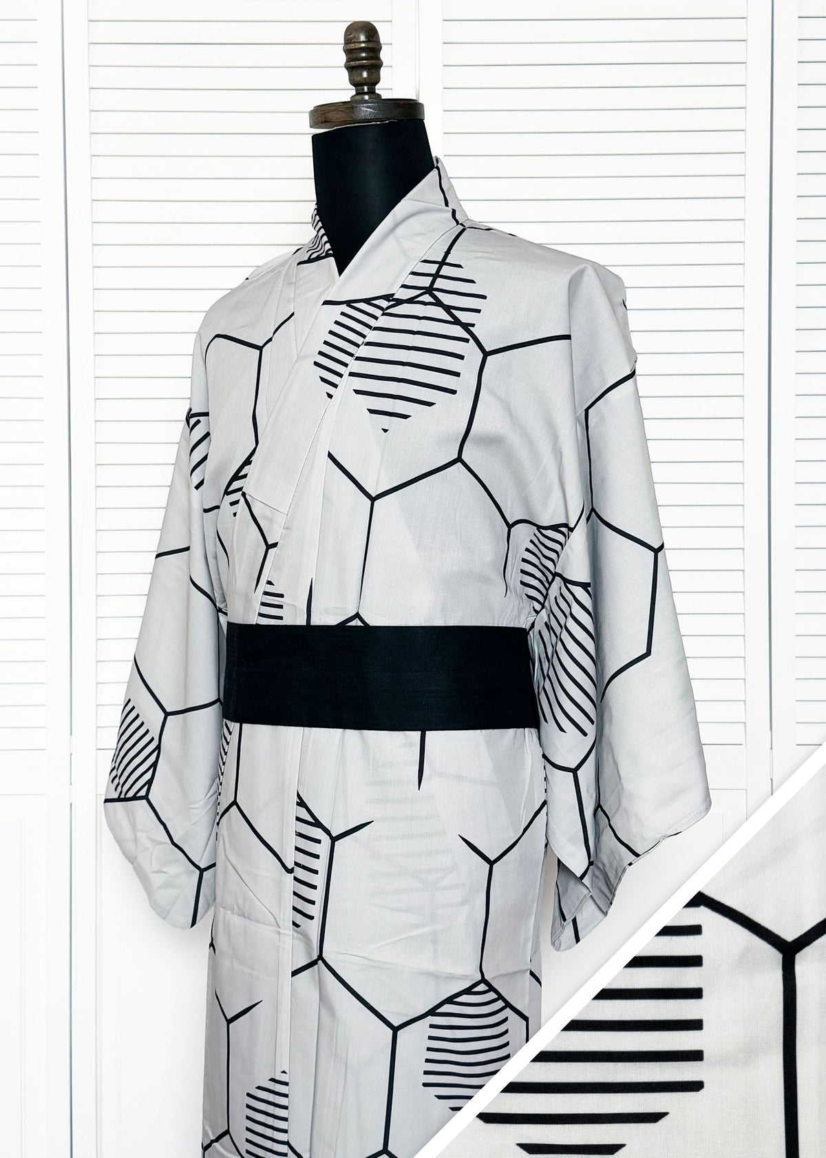 Men's Yukata (L) - Hexagons in Light Gray (Style #L0018)