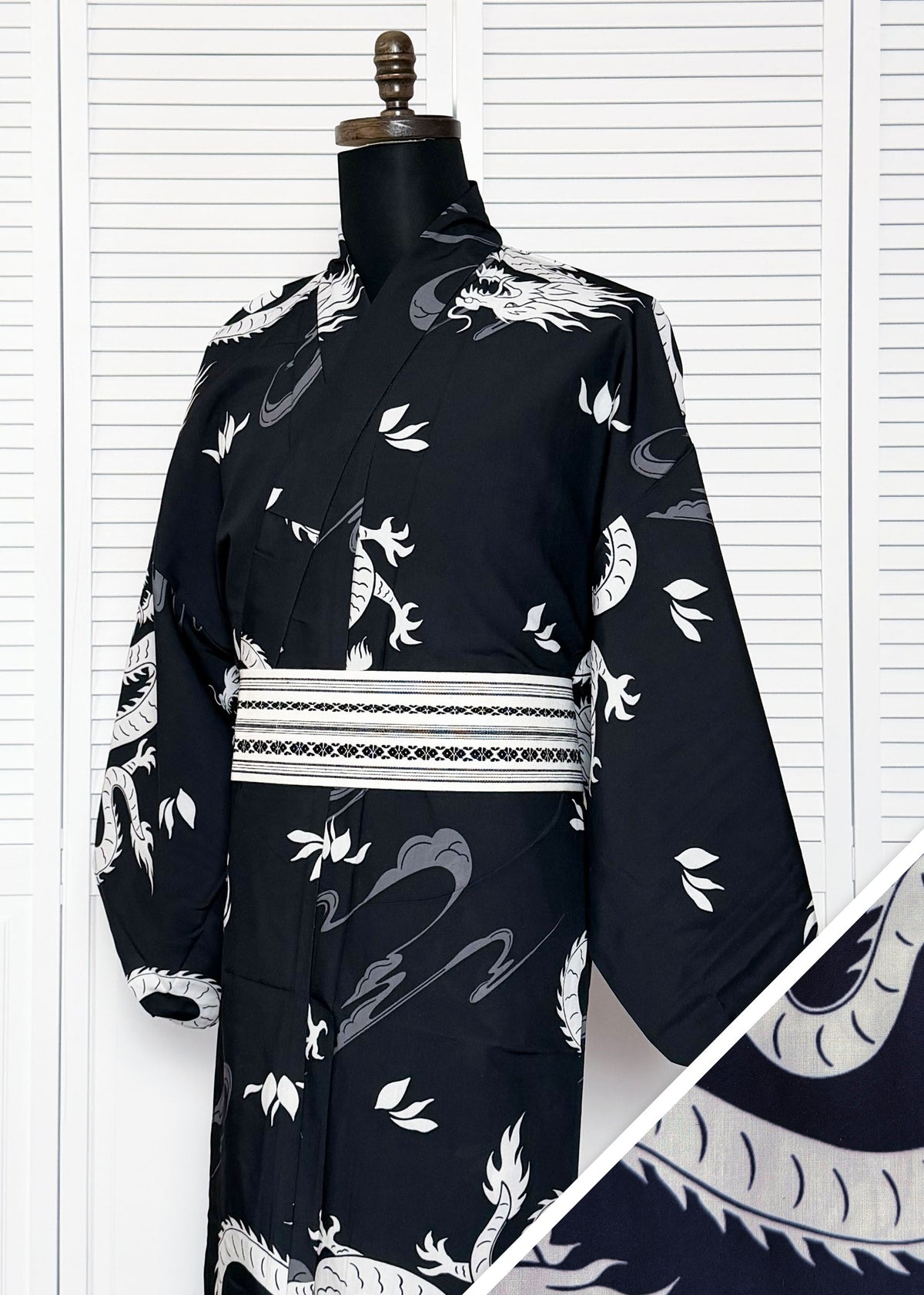 Men's Yukata (L) - Dragons in Black (Style #L0019)