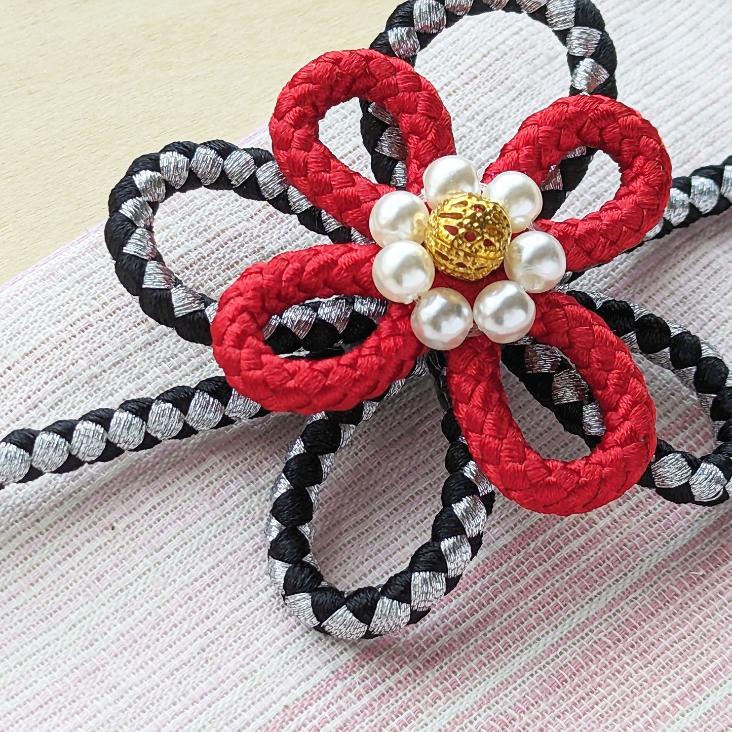 Japanese Kazari Himo Decorative String - Black/White/Red Flower Knot
