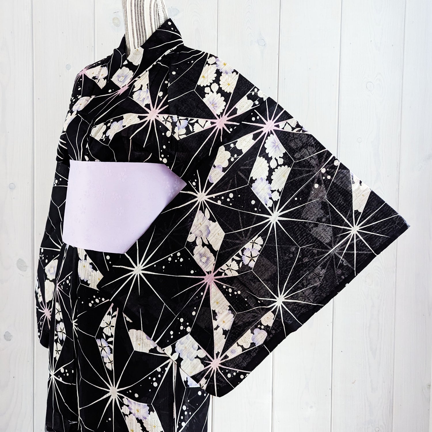 Traditional Japanese Yukata Kimono - Starbursts and Flowers in Black
