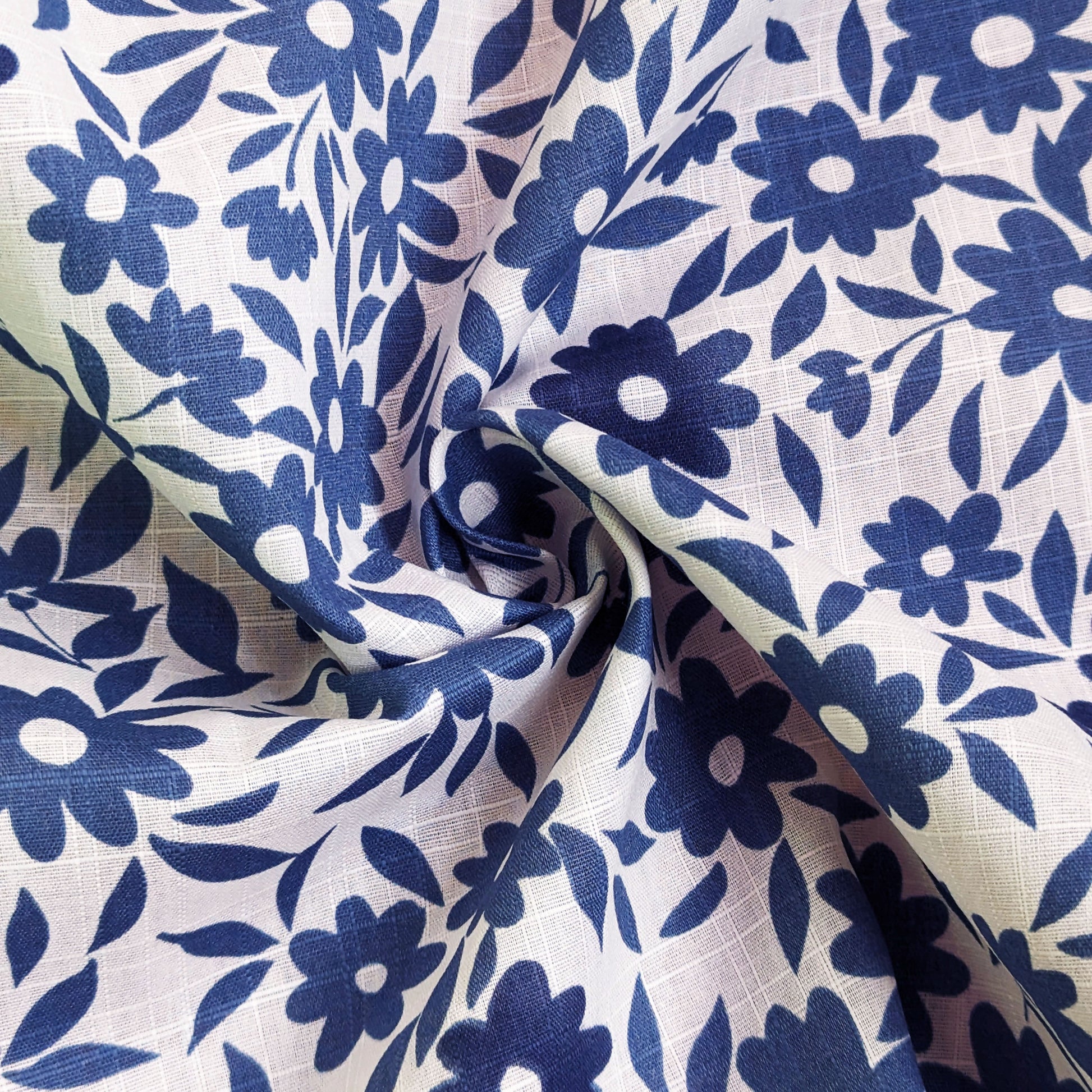 Japanese Traditional Yukata Kimono - Simple Blue Flowers in Off White