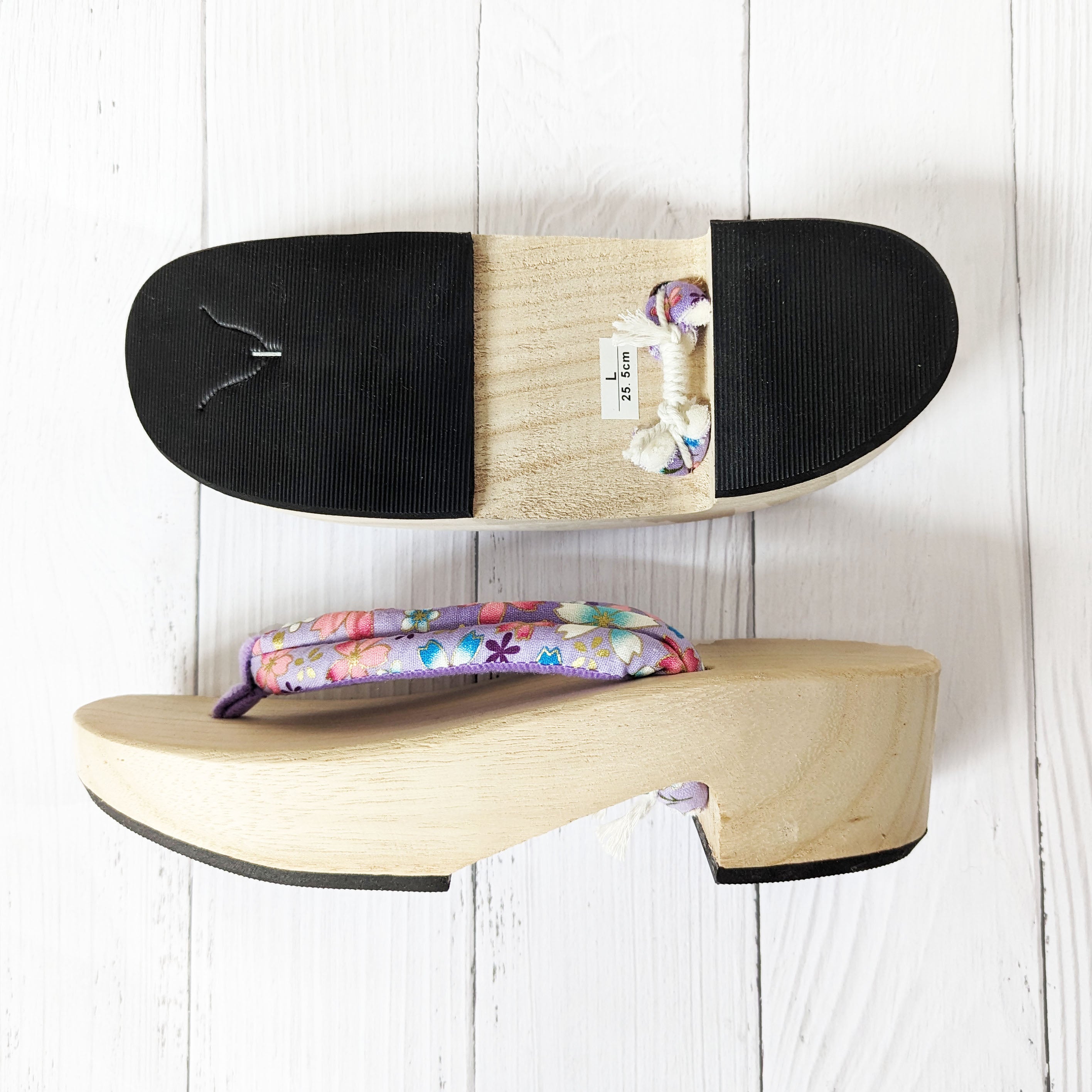 Traditional Japanese Women's Geta Sandals - Purple Cherry Blossoms
