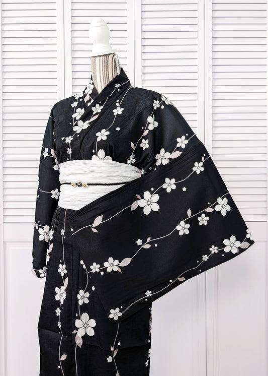 Japanese Yukata Kimono Plus Size - Simple Cherry Blossoms in Black