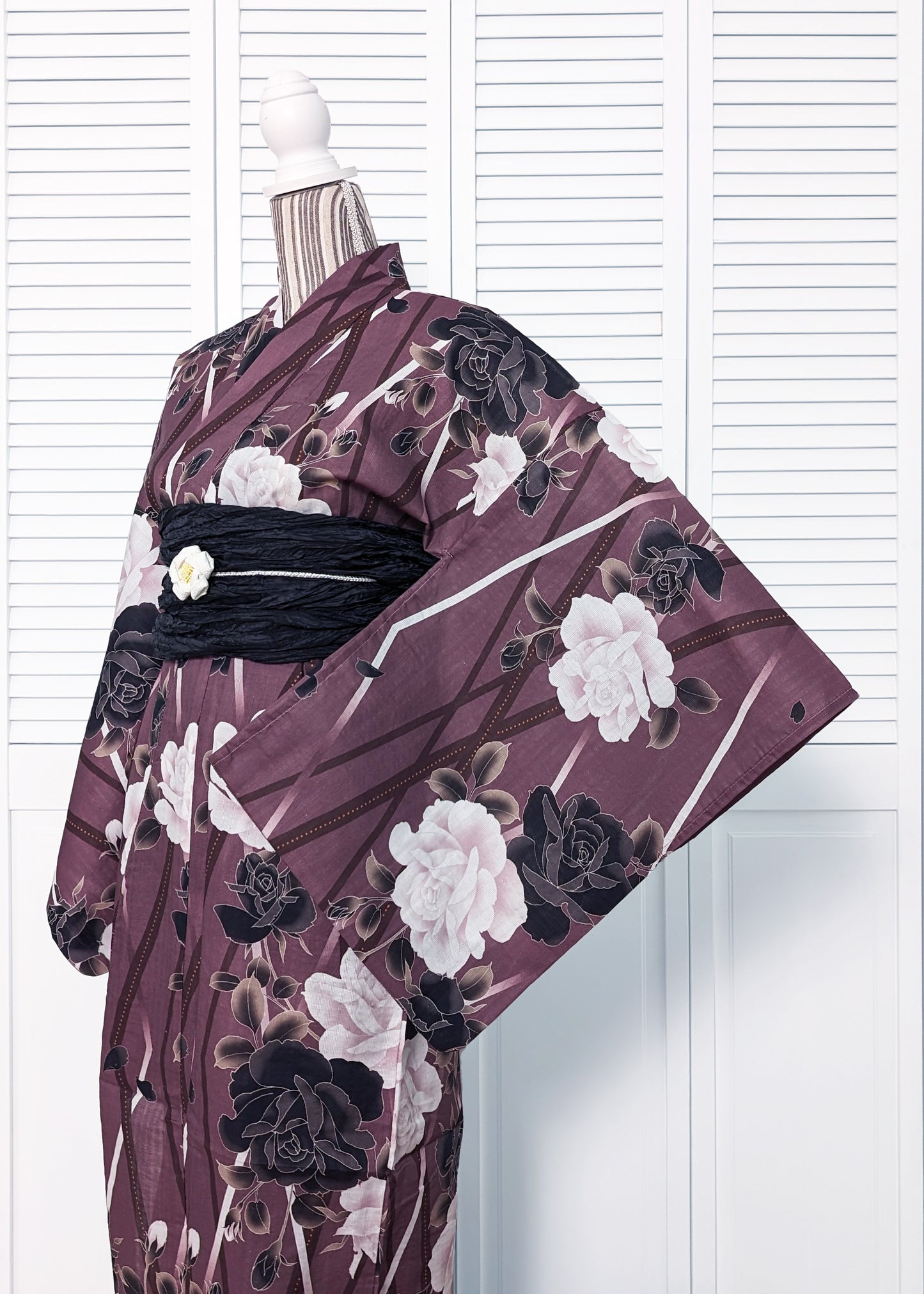 Yukata Kimono - Roses in Faded Dark Purple