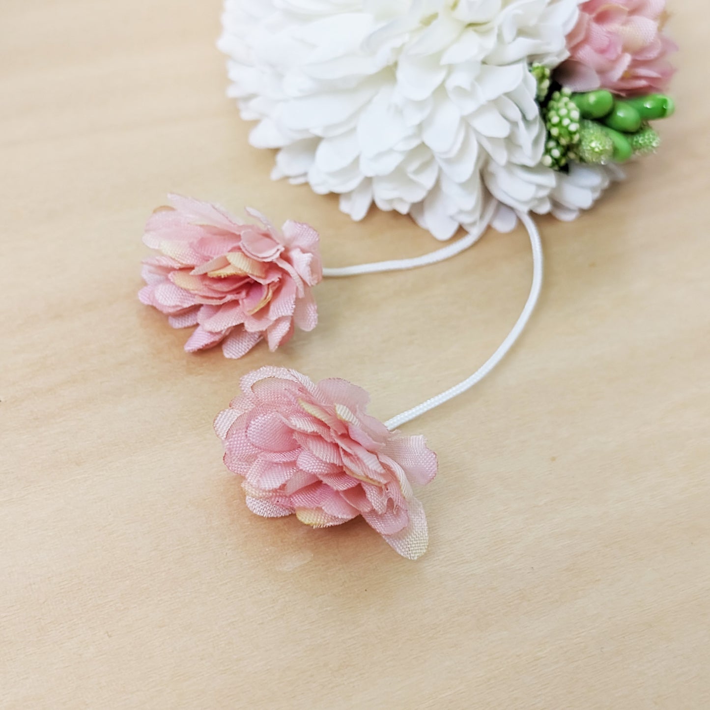 Faux Round Flower Hair Clip - Pink