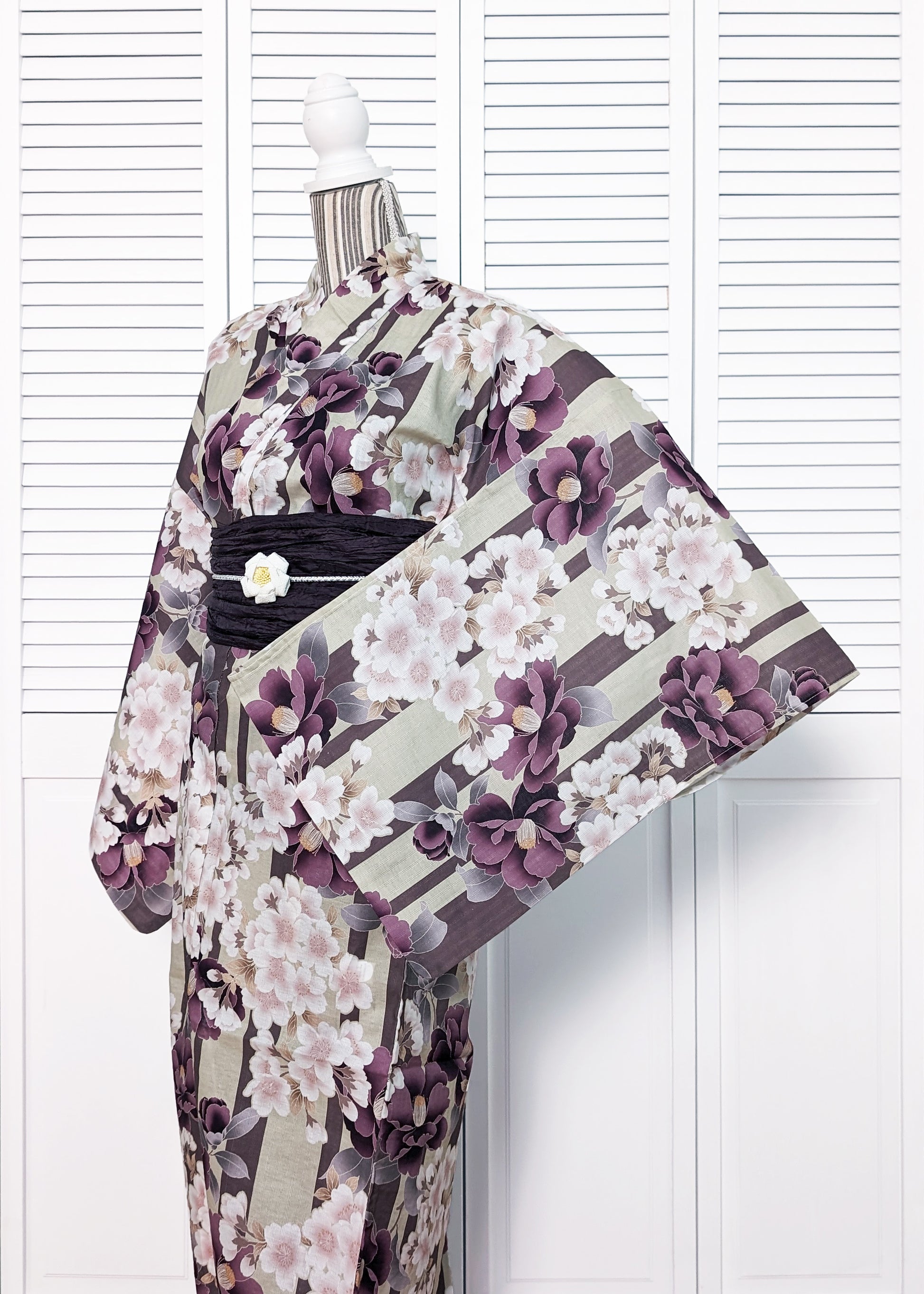 Japanese Yukata Kimono - Sakura and Camellia in Green and Brown Stripes