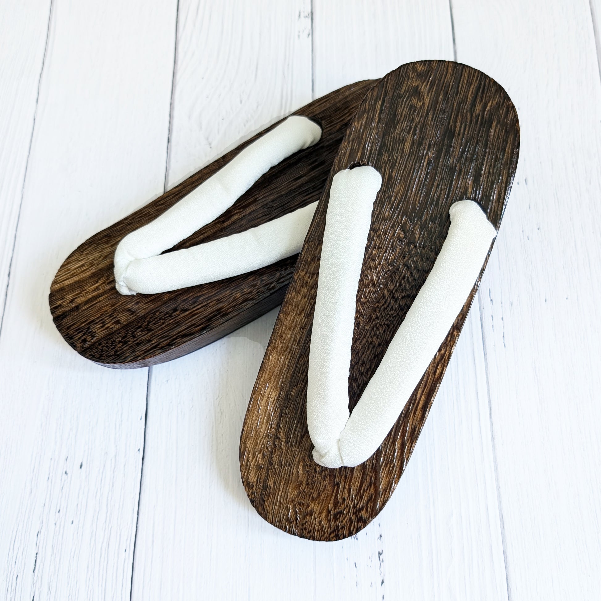 Traditional Japanese Women's Wooden Geta Sandals - Simple White ...