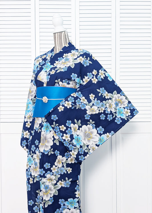 Japanese Yukata Kimono - Blue and White Cherry Blossoms in Navy