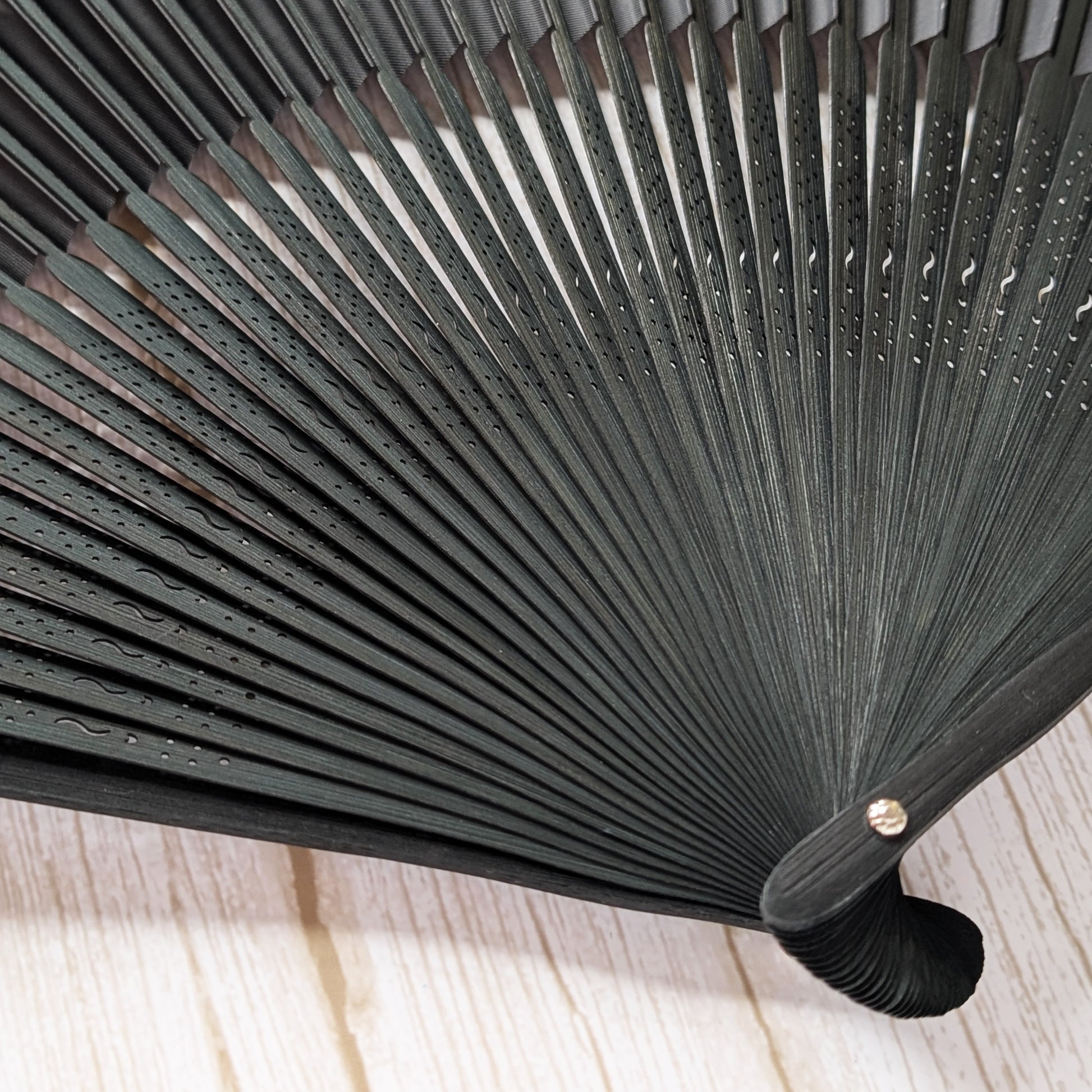 Japanese Folding Fan - Simple Black