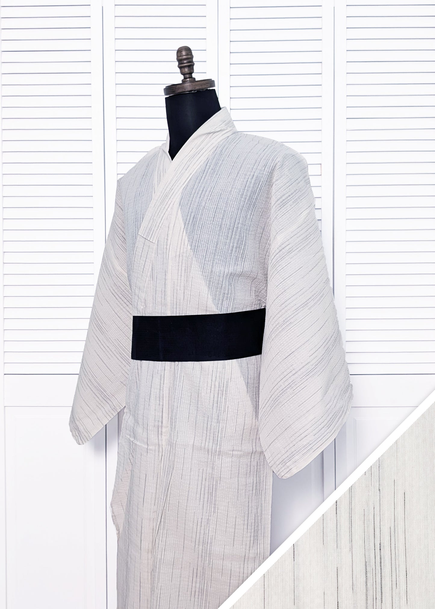 Japanese Traditional Men's Yukata Kimono - Black Lines in Off-White