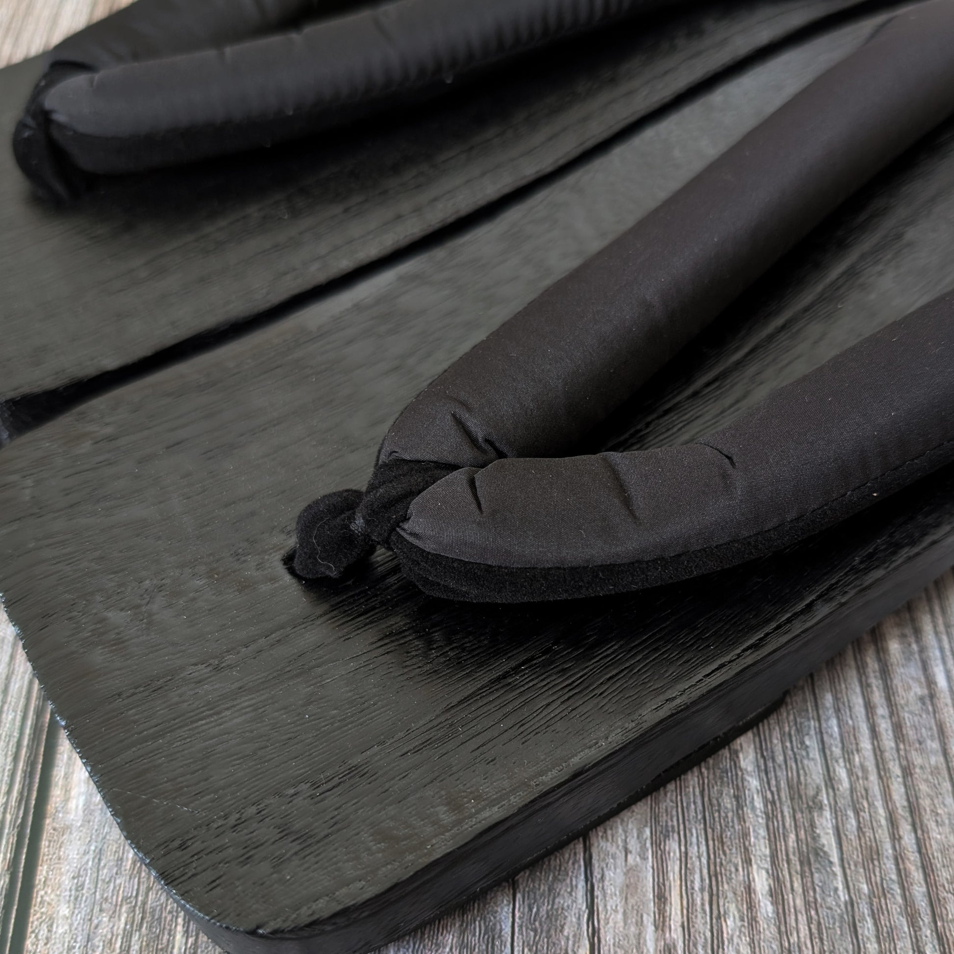 Japanese Traditional Men's Wooden Geta Sandals - Simple Black – Modern ...