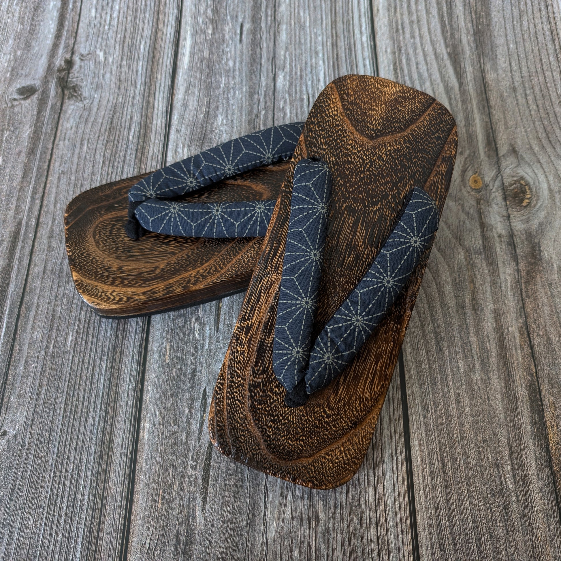 Japanese Traditional Men's Wooden Geta Sandals - Asanoha in Indigo ...