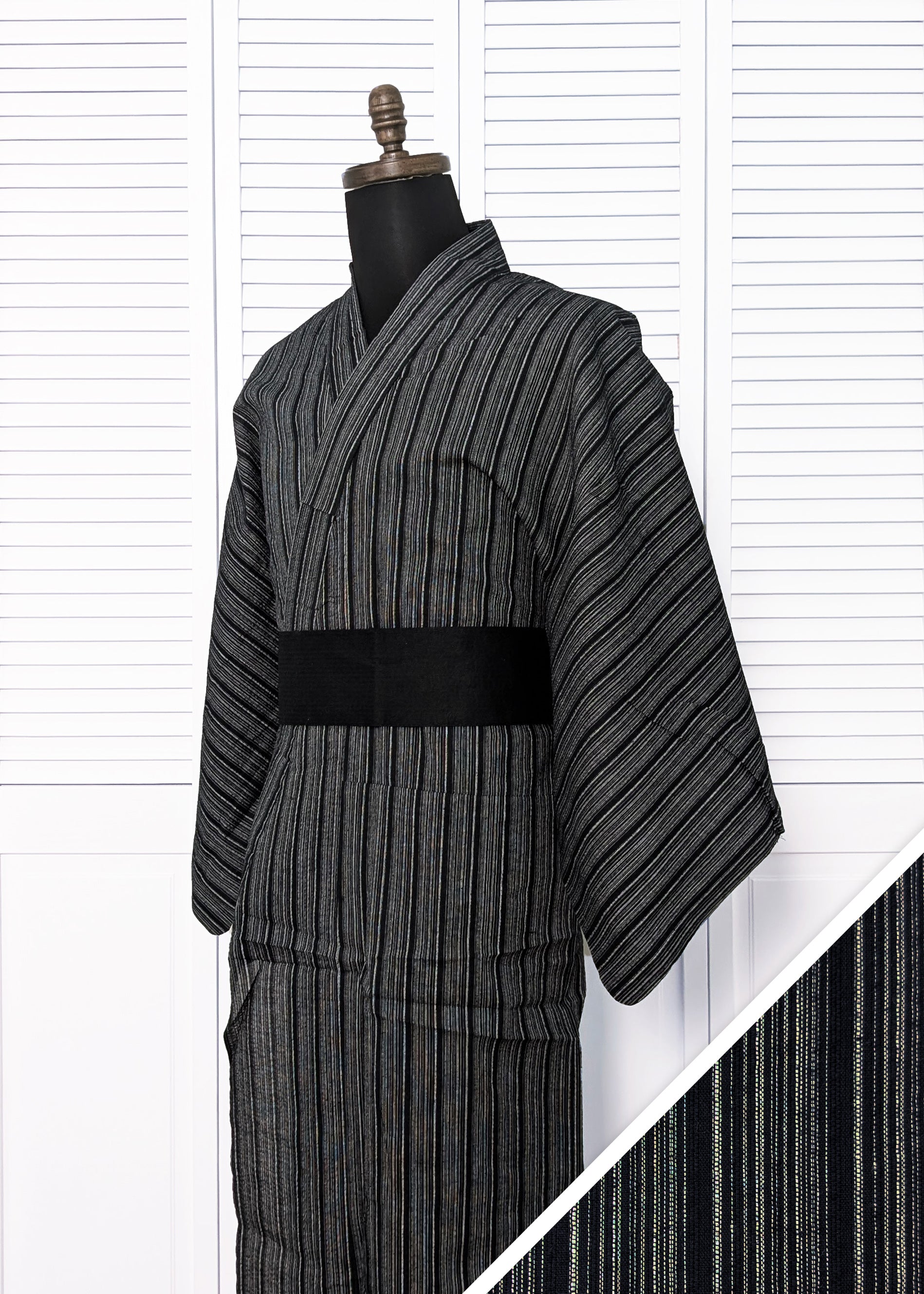 Traditional Japanese Men's Yukata Kimono - White Stripes in Black