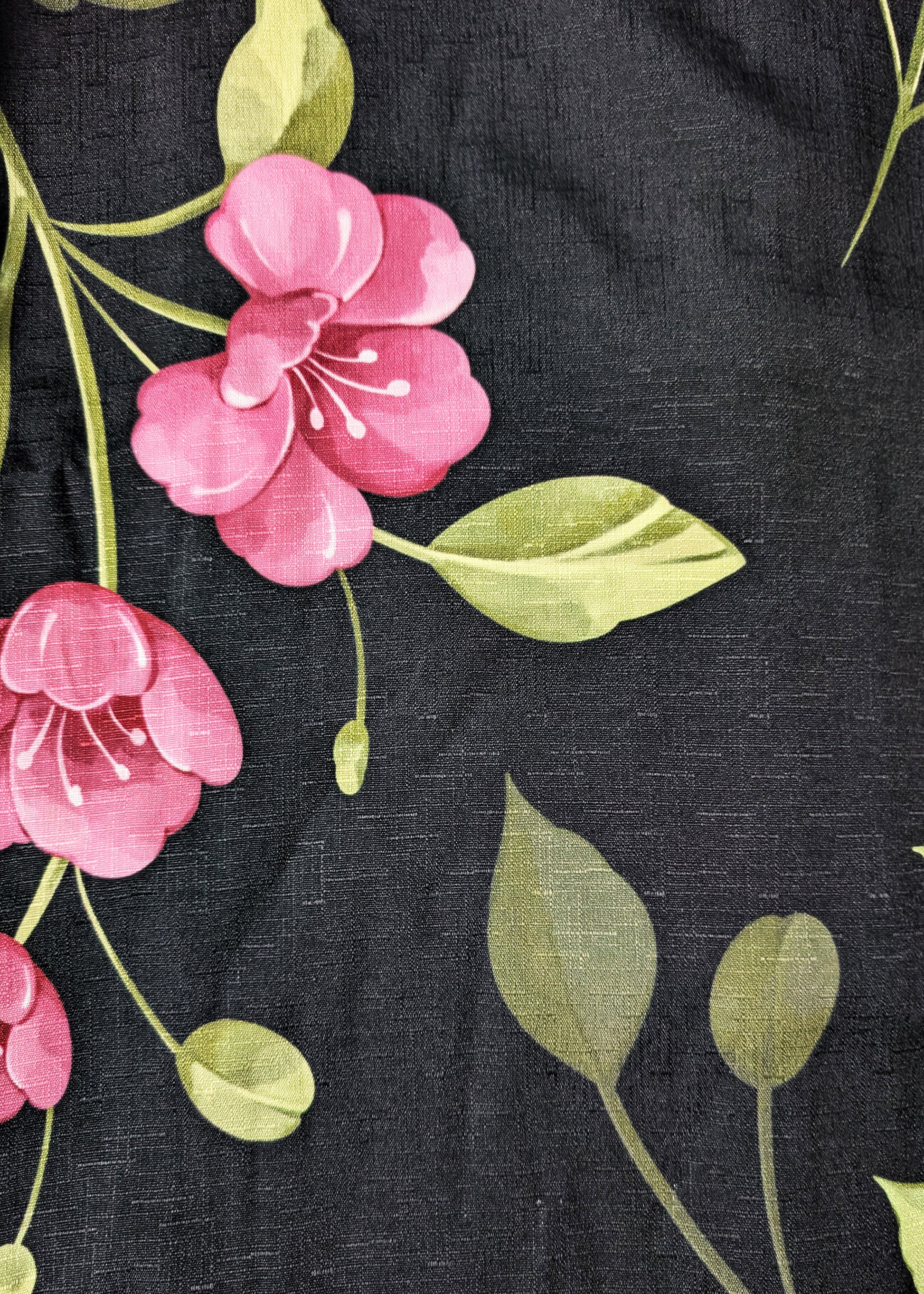 Japanese Traditional Yukata Kimono Plus Size - Red Flowers in Black