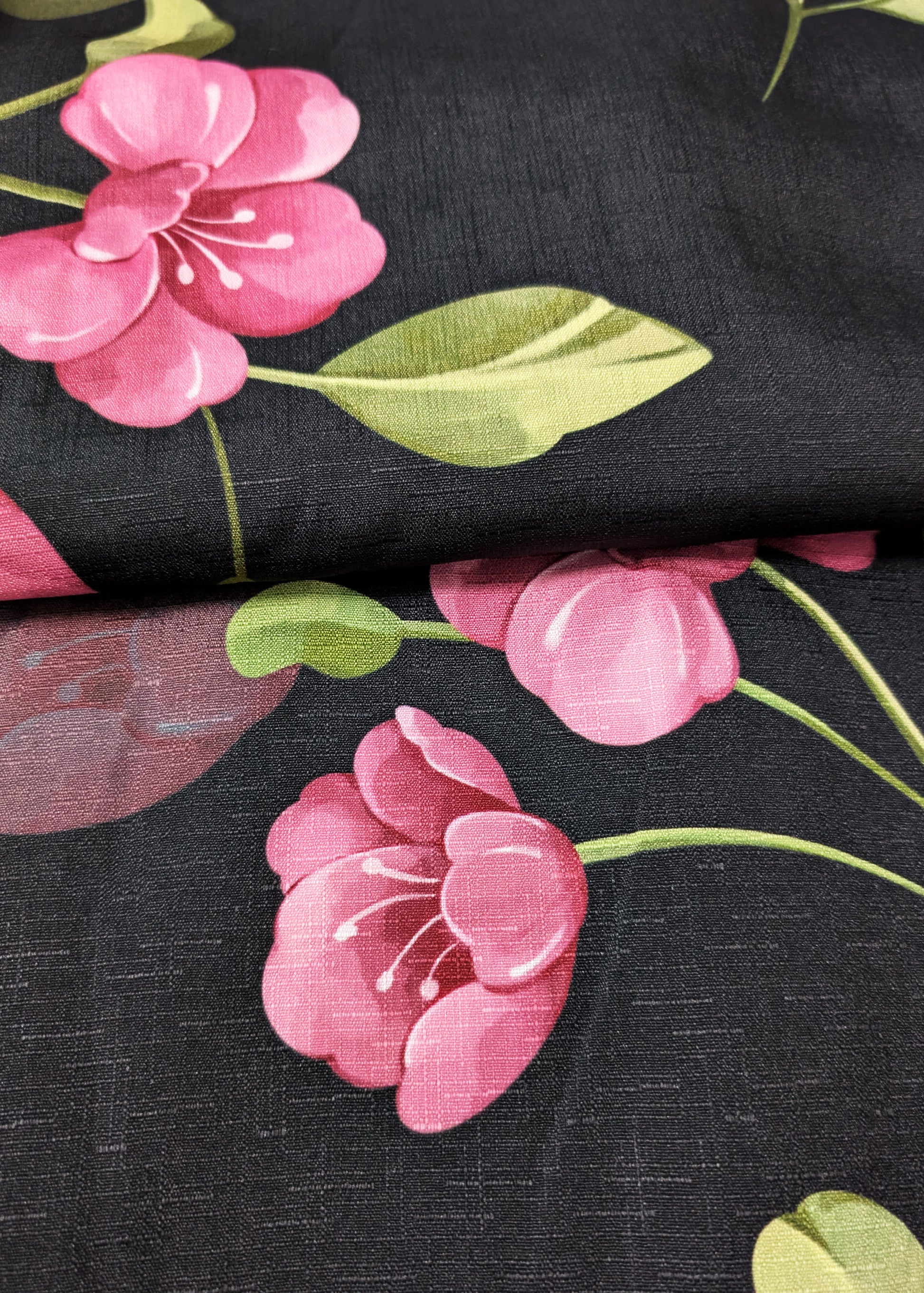 Japanese Traditional Yukata Kimono Plus Size - Red Flowers in Black