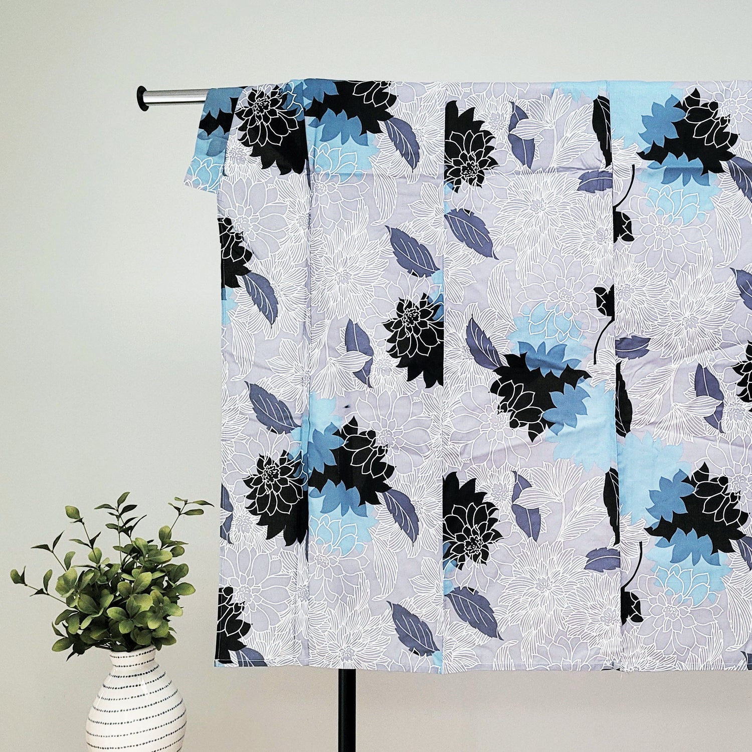 Yukata Kimono Blue Chrysanthemums in Light Gray