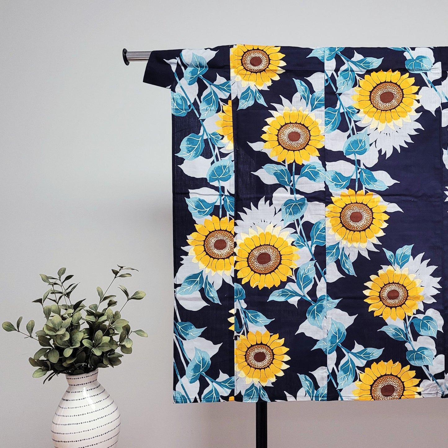 Yukata Kimono - Sunflowers in Dark Blue 