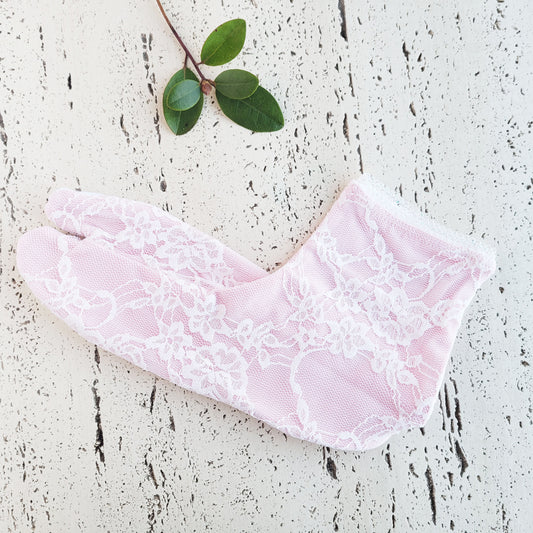 Japanese Tabi Socks - Lace in Pink