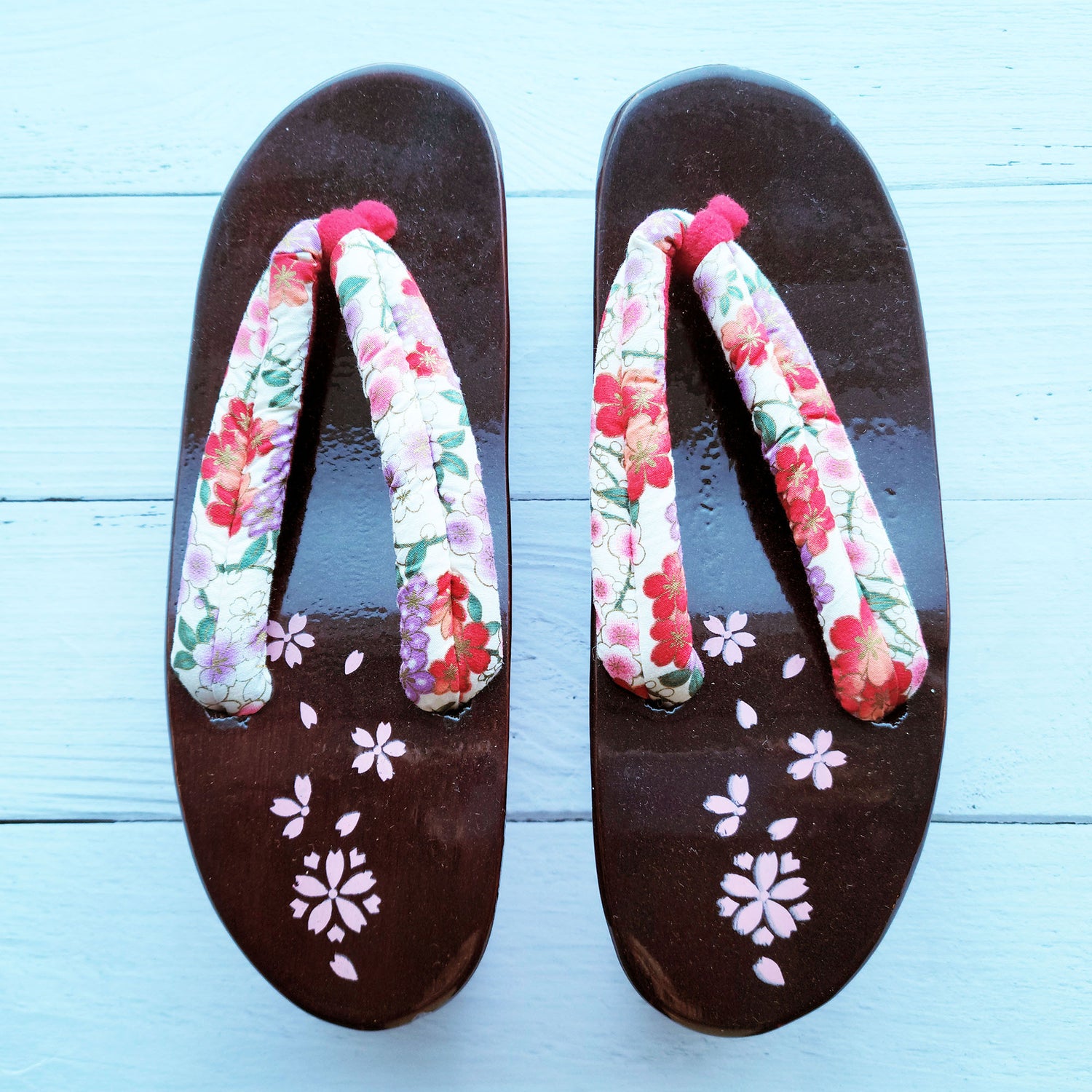 Cherry blossom geta online sandals