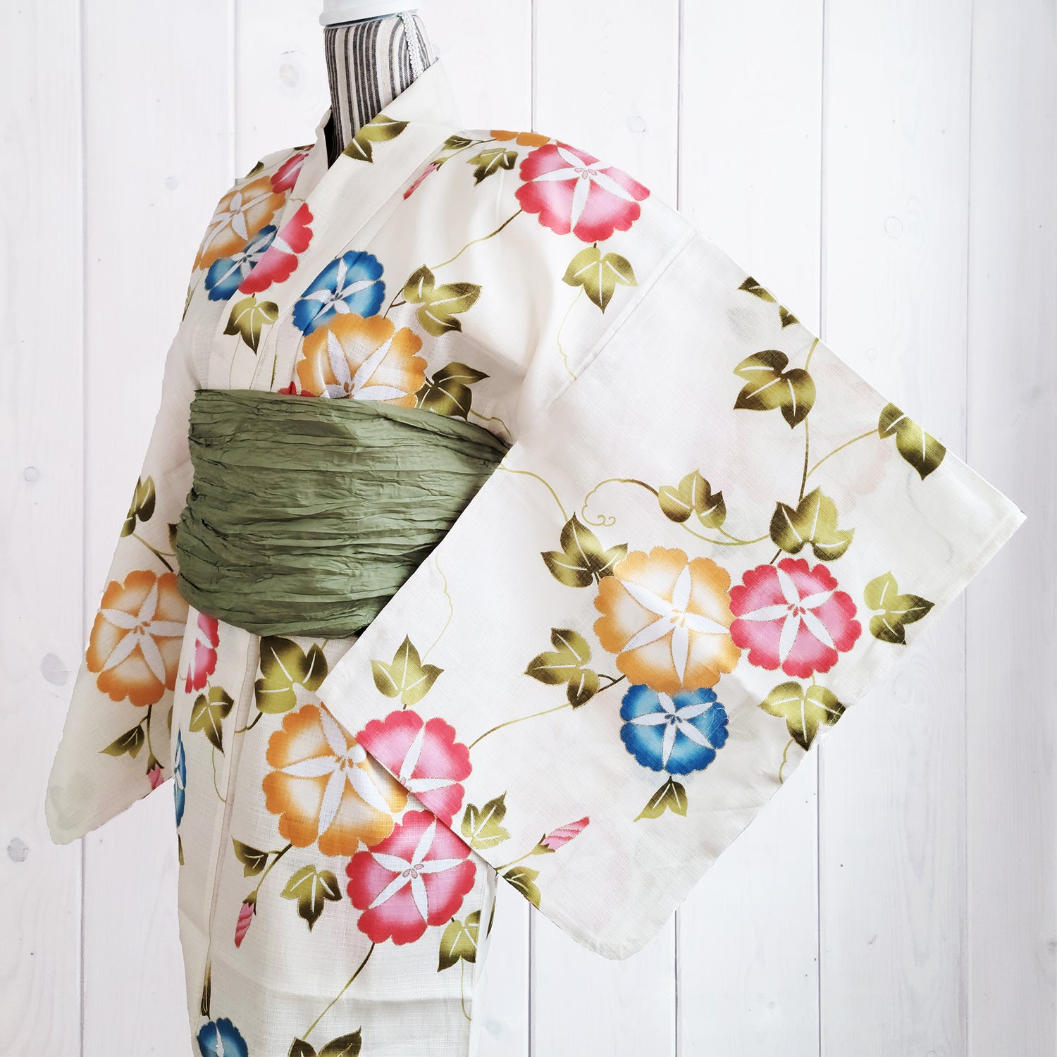Women's Japanese Yukata Kimono - Morning Glory in Beige