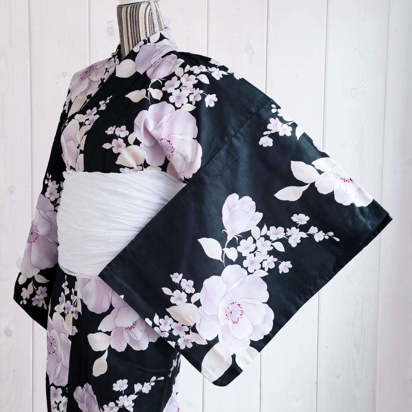 Women's Japanese Yukata Kimono - Pink Cherry Blossoms in Black