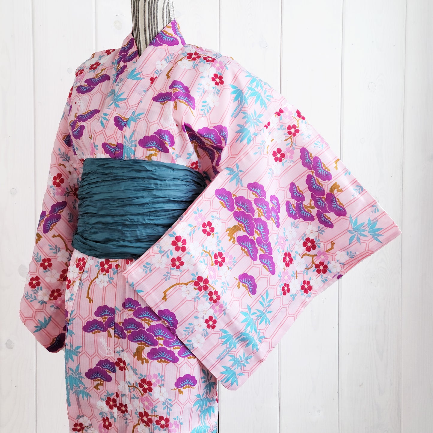 Women's Japanese Yukata Kimono - Three Friends of Winter in Pink