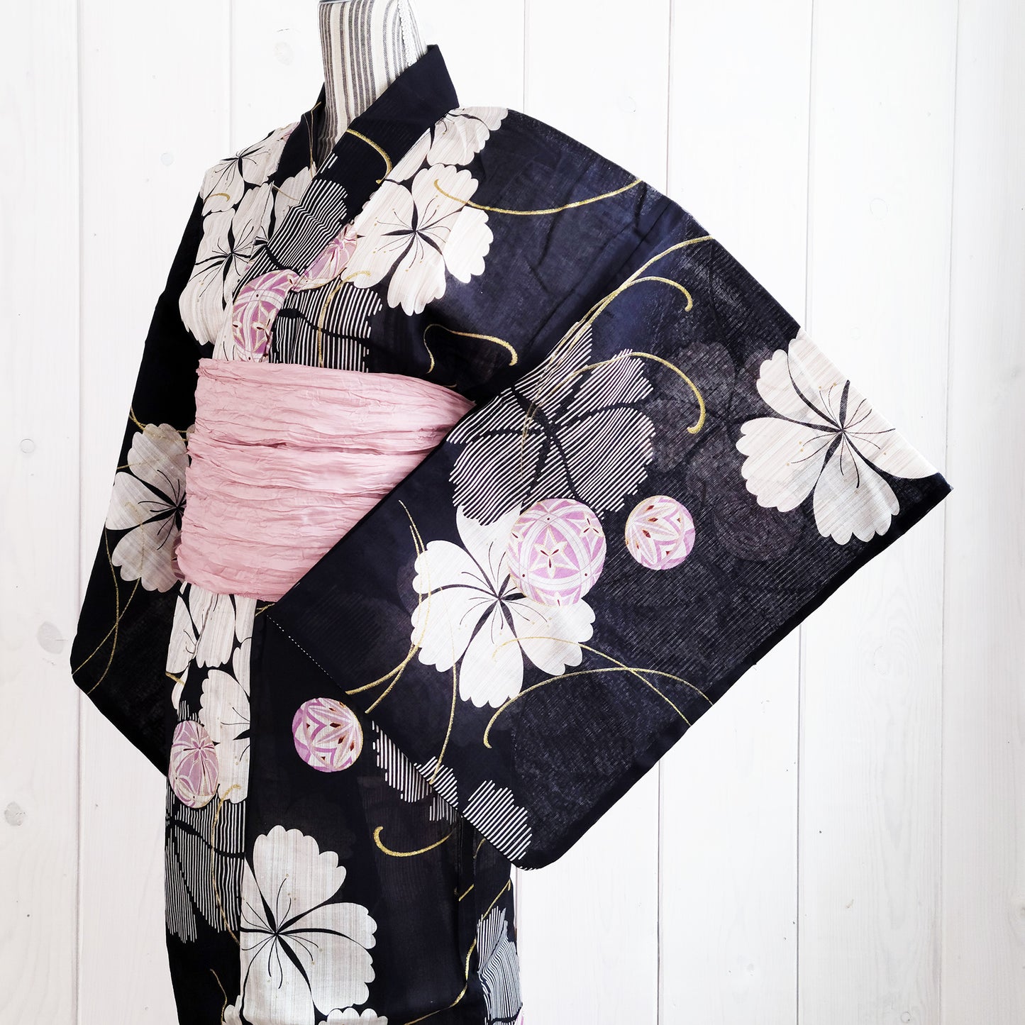 Women's Japanese Traditional Yukata Kimono - Temari Ball and Flowers in Black